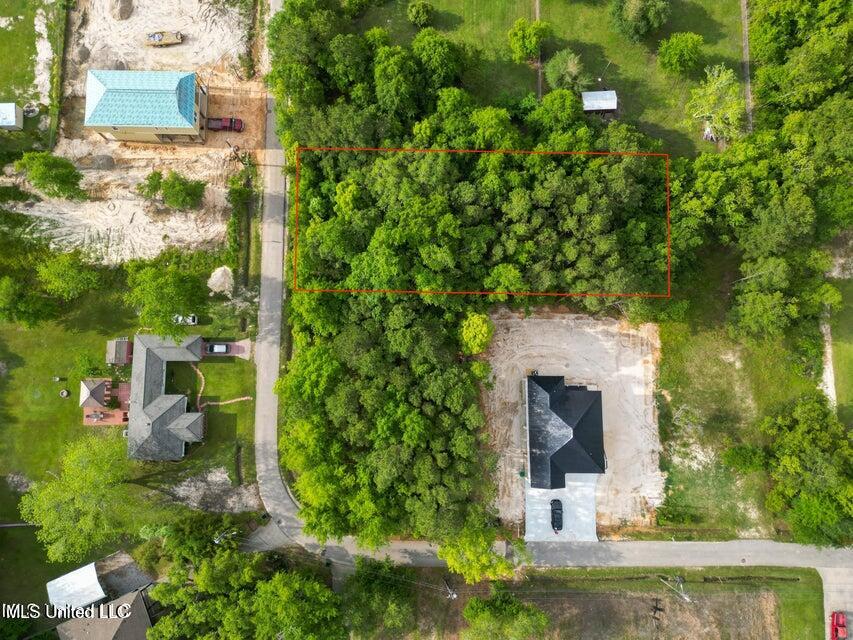 Fink Street, Waveland, Mississippi image 2