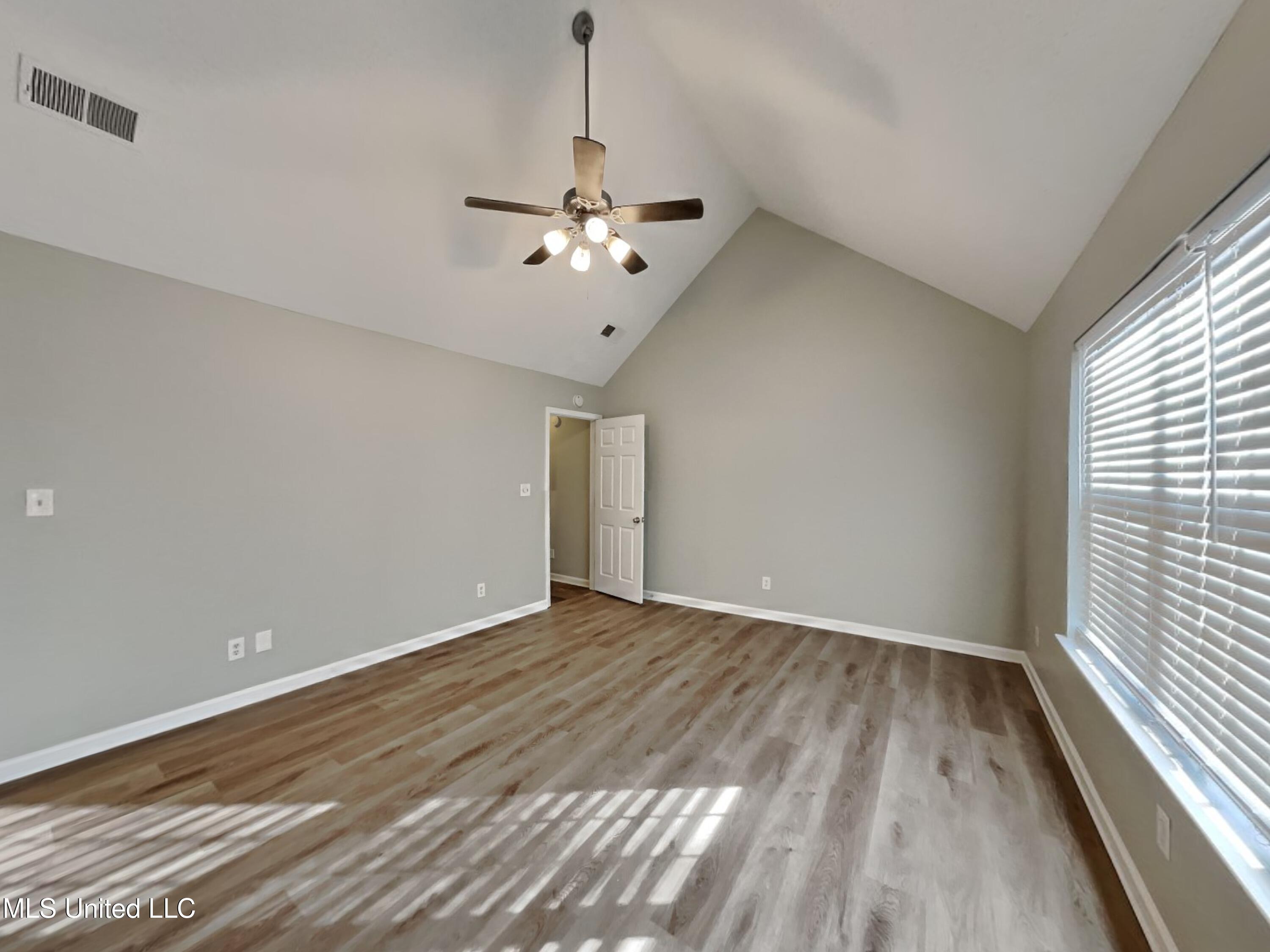 10791 Ridgefield Drive, Olive Branch, Mississippi image 7
