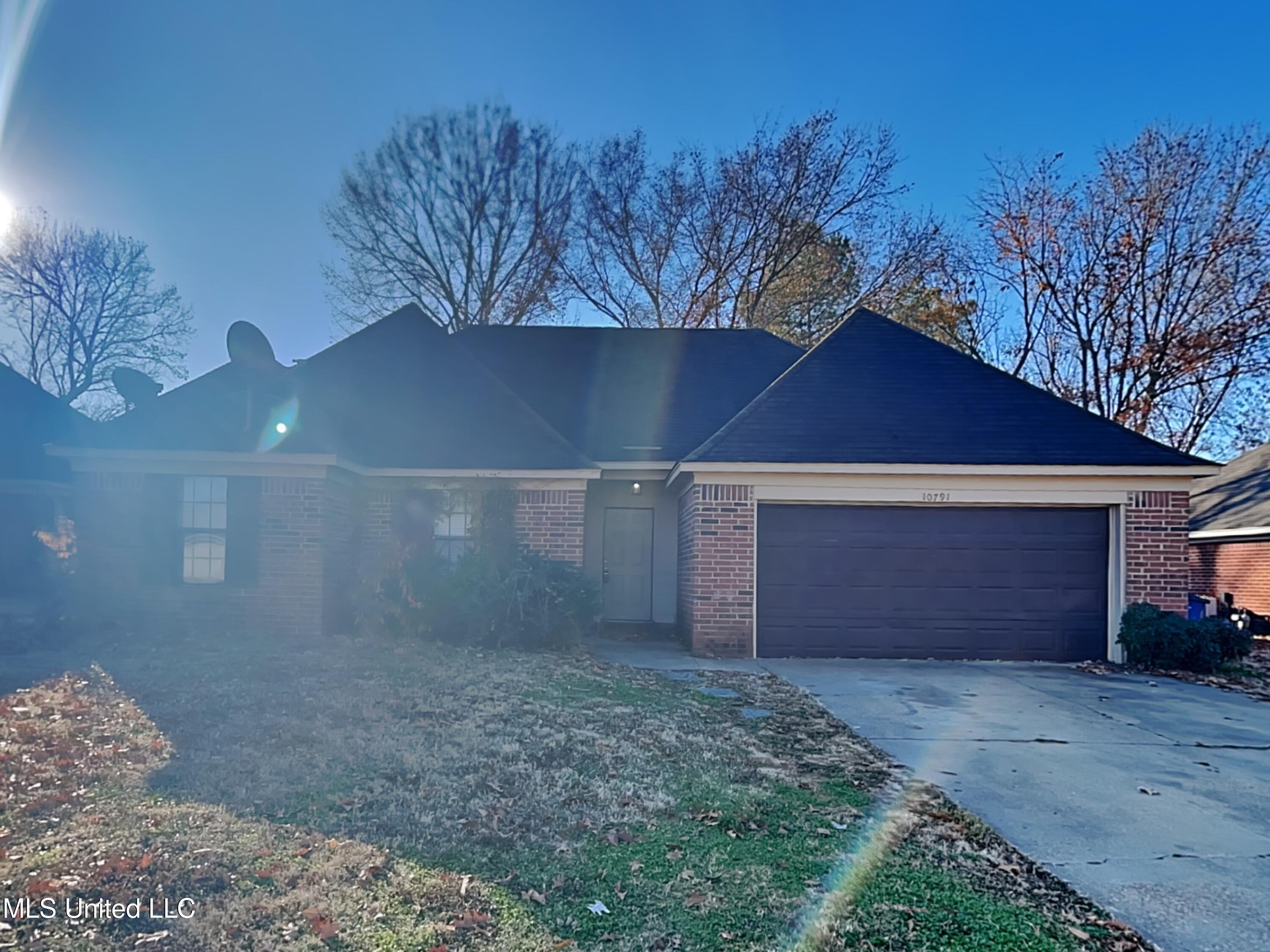 10791 Ridgefield Drive, Olive Branch, Mississippi image 1