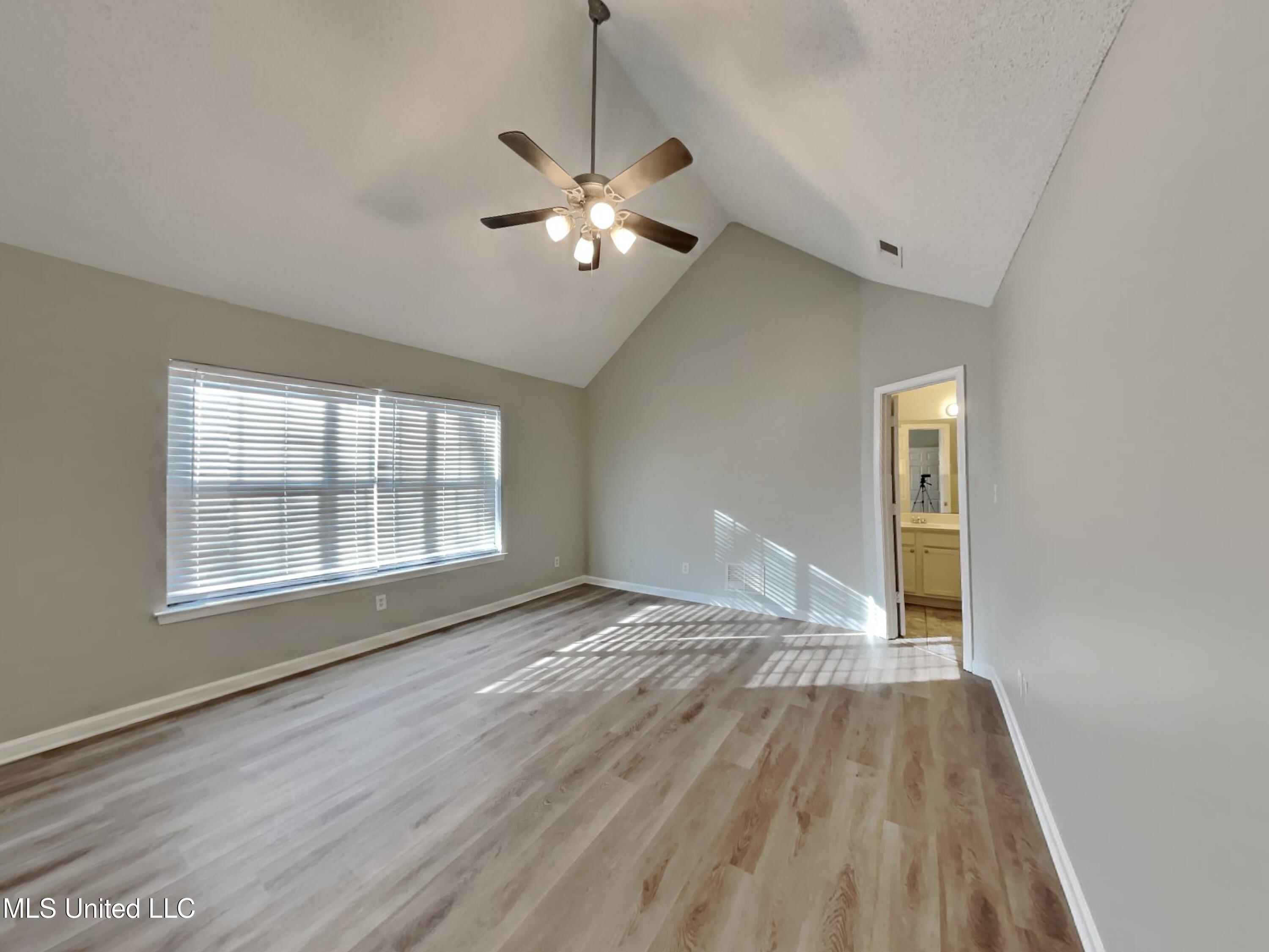10791 Ridgefield Drive, Olive Branch, Mississippi image 6
