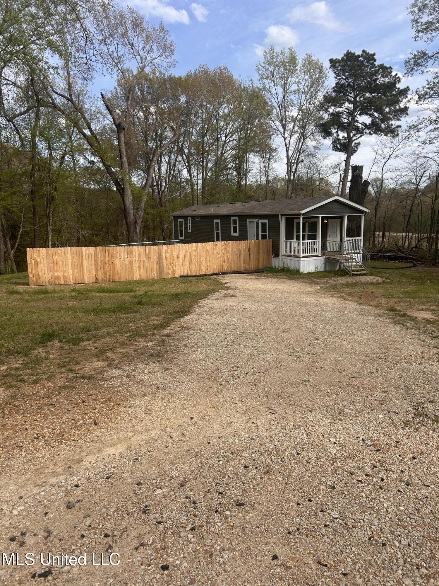 825 Riley Road, Vicksburg, Mississippi image 2