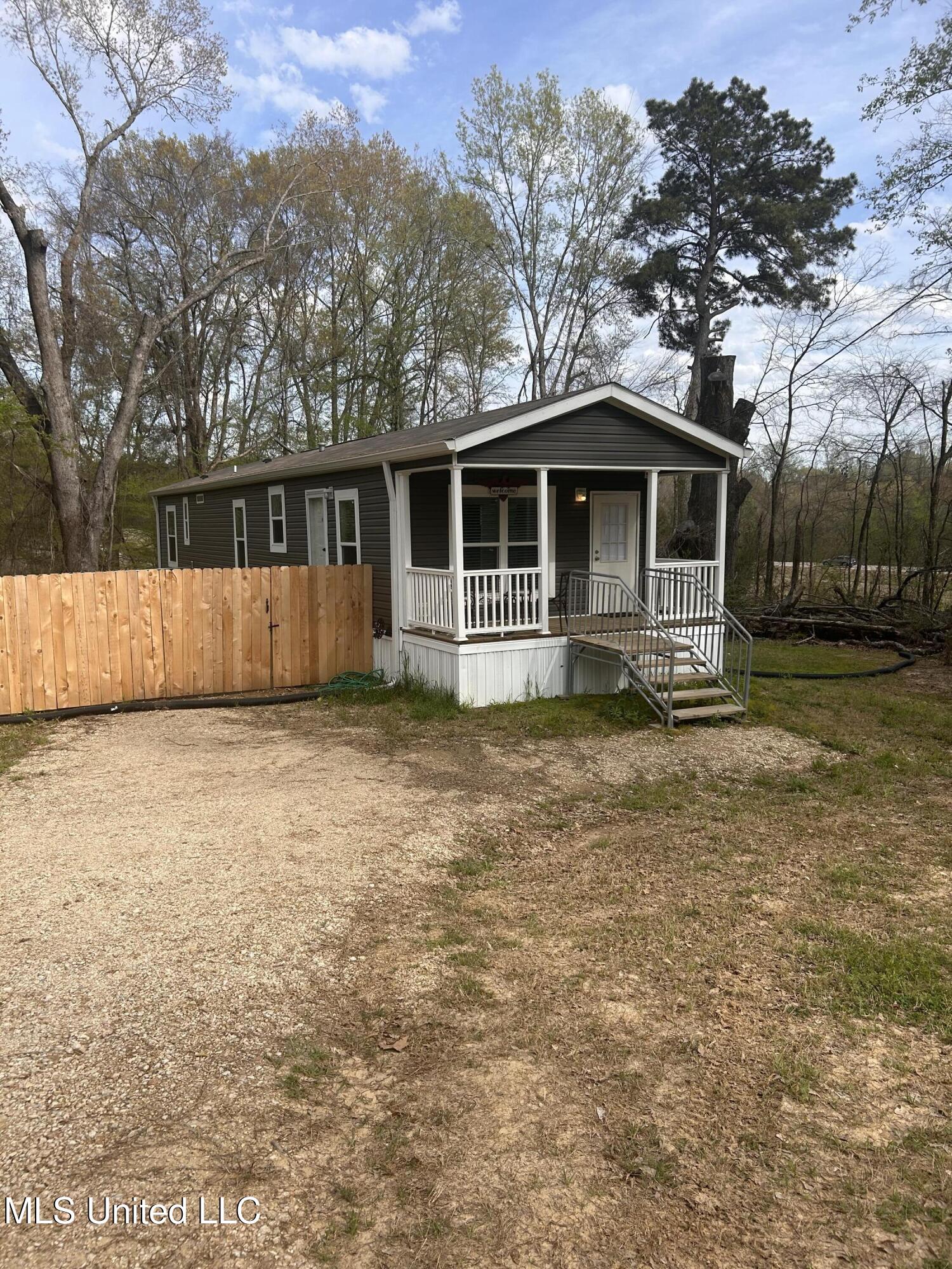 825 Riley Road, Vicksburg, Mississippi image 1