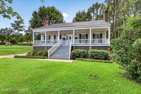 Homes For Sale - 8814 Kailua Place<br/> Hancock County, Diamondhead, MS 39525