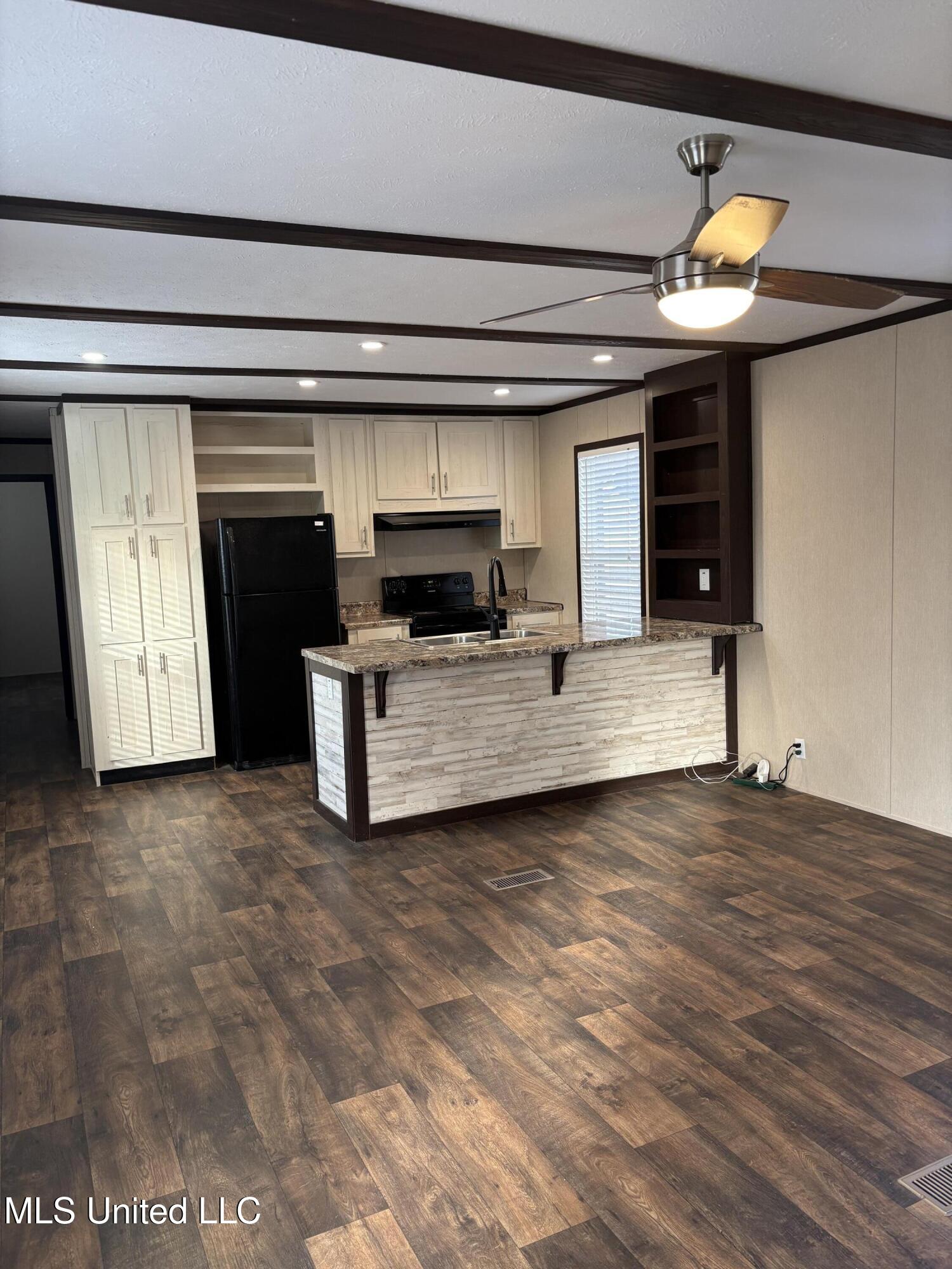 Canton, Mississippi 39046, United States, 3 Bedrooms Bedrooms, ,2 BathroomsBathrooms,Residential,Active,251272