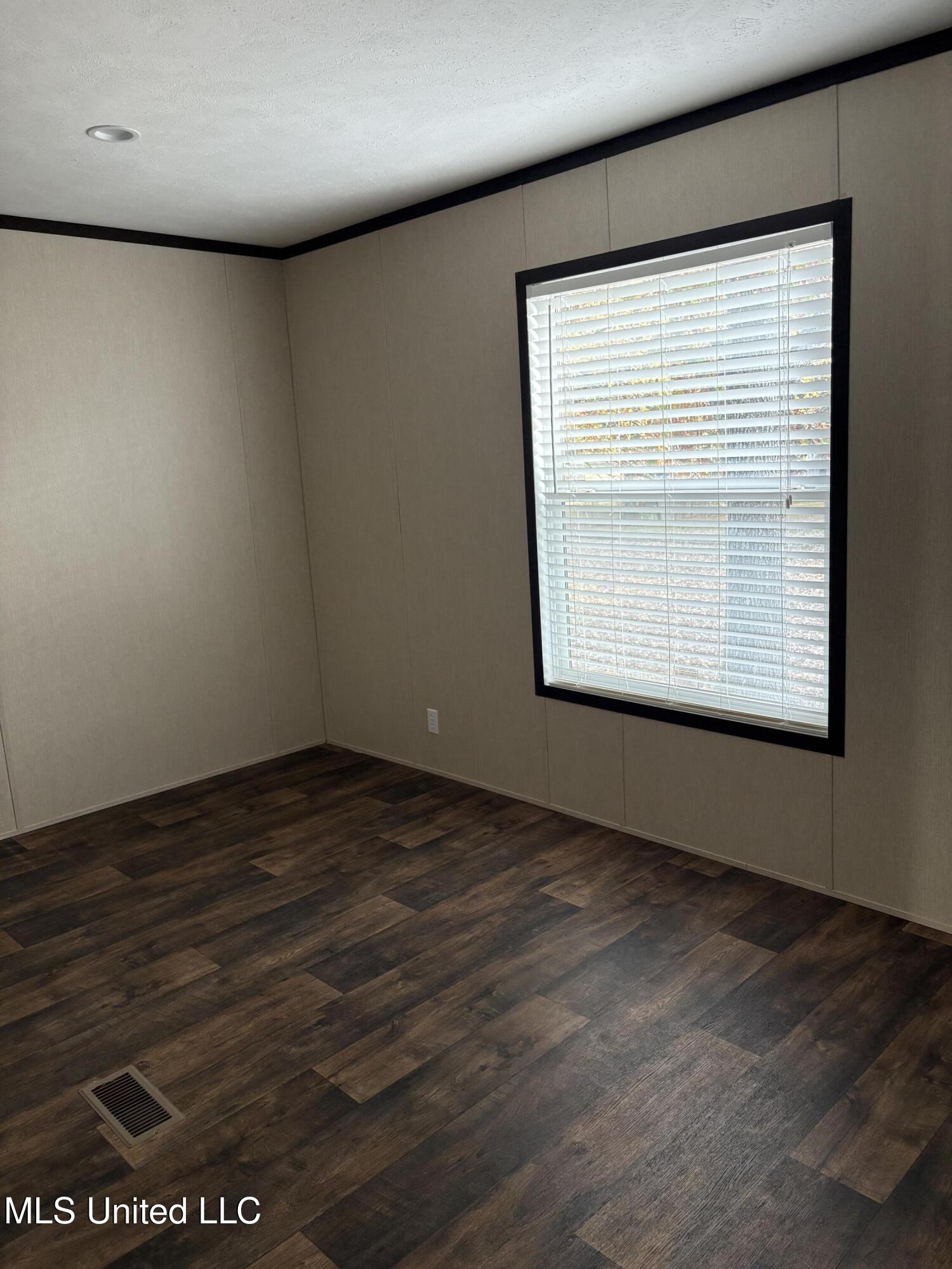 Canton, Mississippi 39046, United States, 3 Bedrooms Bedrooms, ,2 BathroomsBathrooms,Residential,Active,251272