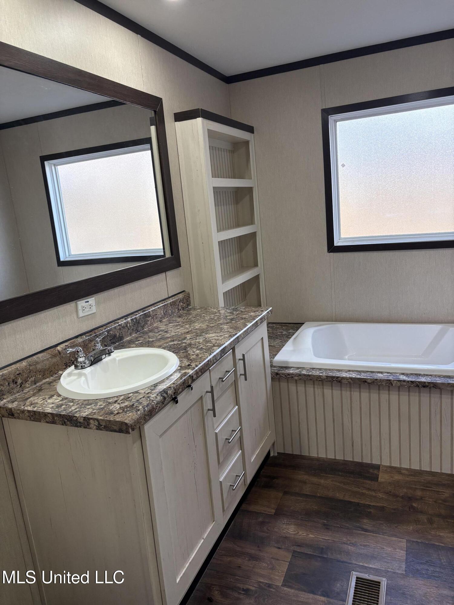 Canton, Mississippi 39046, United States, 3 Bedrooms Bedrooms, ,2 BathroomsBathrooms,Residential,Active,251272