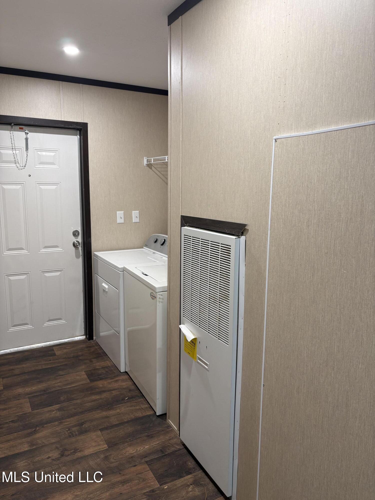 Canton, Mississippi 39046, United States, 3 Bedrooms Bedrooms, ,2 BathroomsBathrooms,Residential,Active,251272