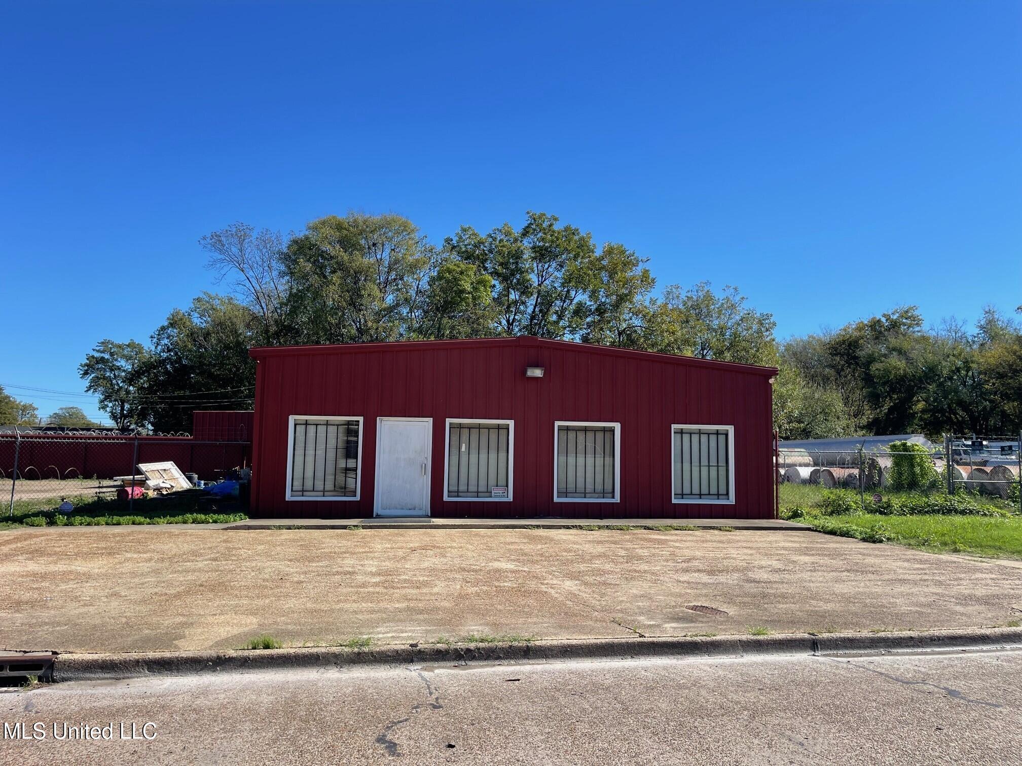402 S Sharpe Avenue, Cleveland, Mississippi image 5