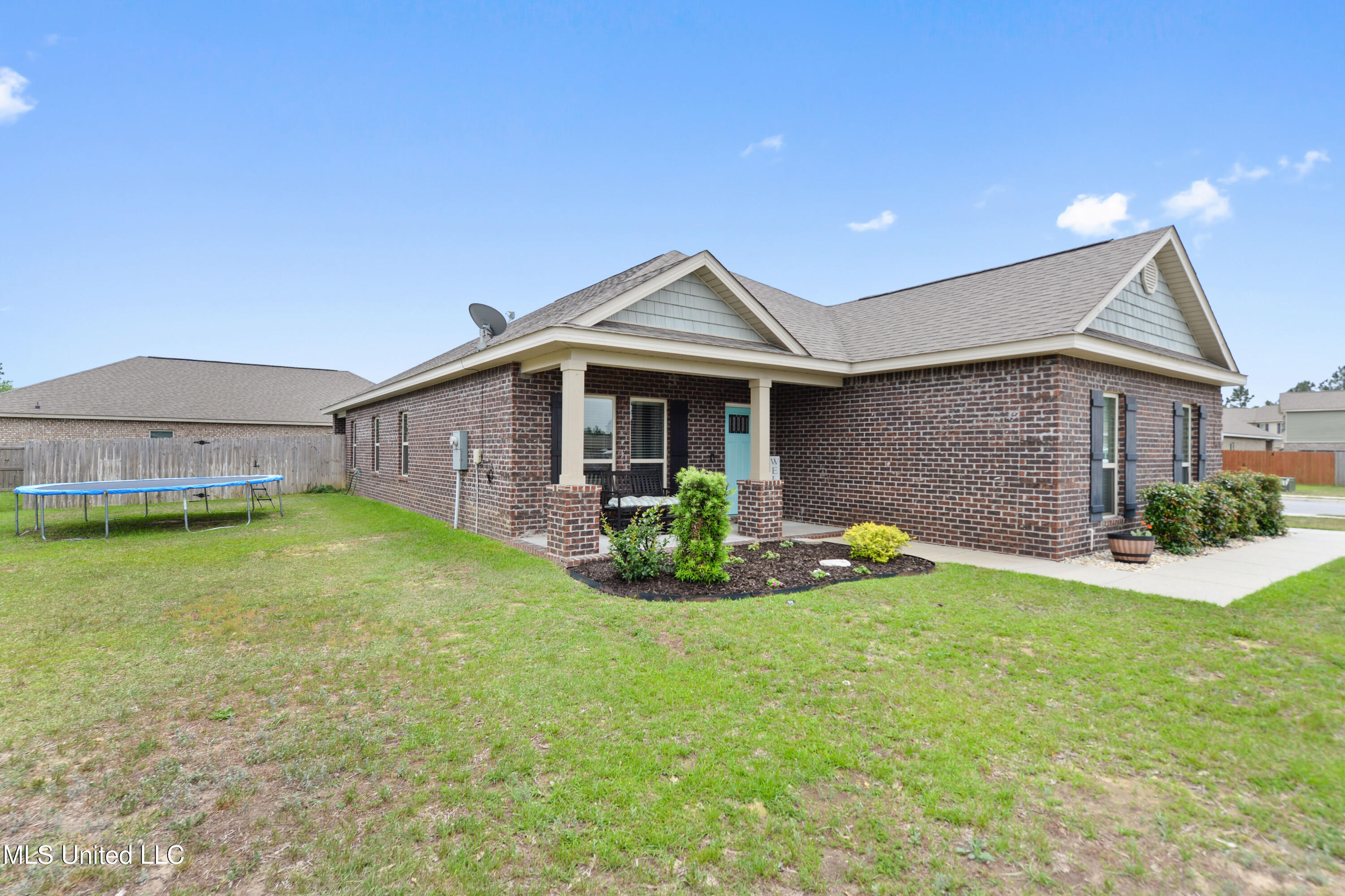 6820 Sweetclover Drive, Ocean Springs, Mississippi image 4