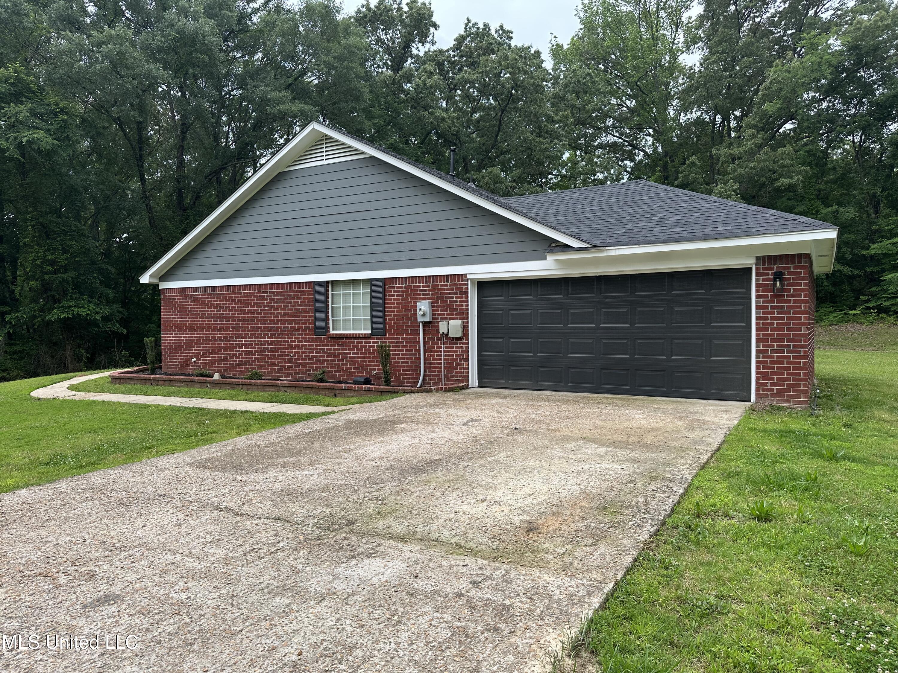 90 Vance Cove, Byhalia, Mississippi image 6