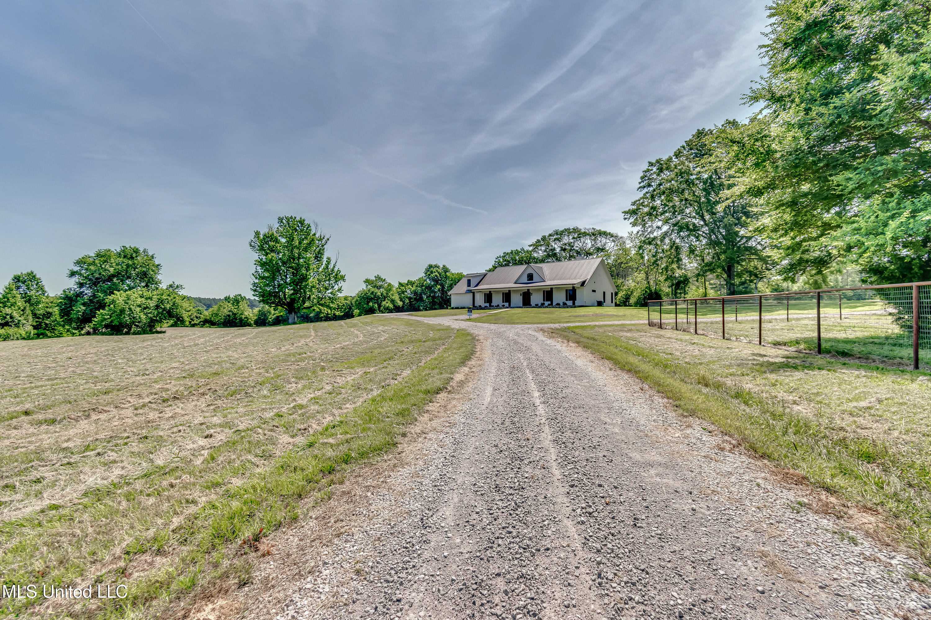 Flora, Mississippi 39071, United States, 4 Bedrooms Bedrooms, ,5 BathroomsBathrooms,Residential,Active,137267