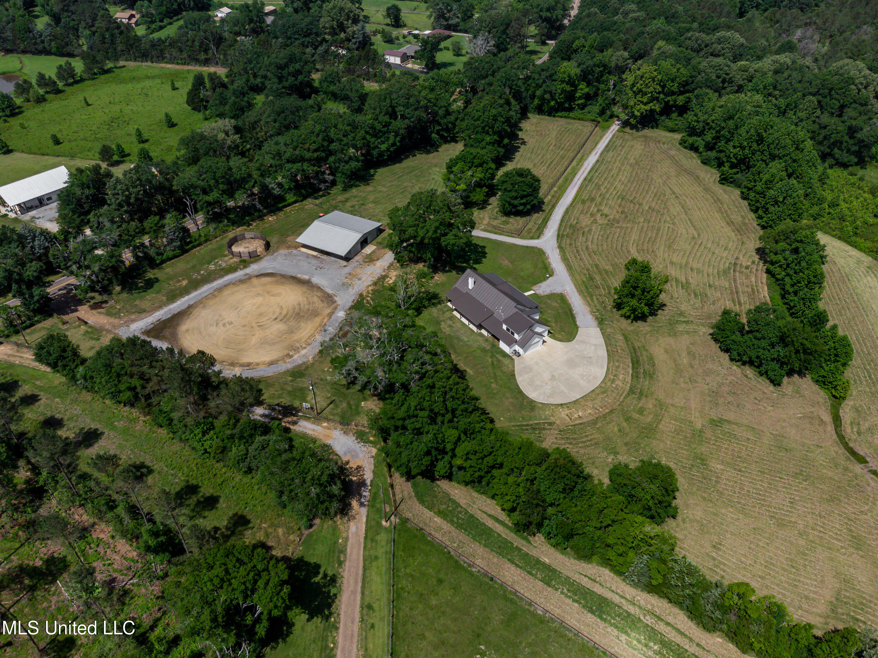 Flora, Mississippi 39071, United States, 4 Bedrooms Bedrooms, ,5 BathroomsBathrooms,Residential,Active,137267