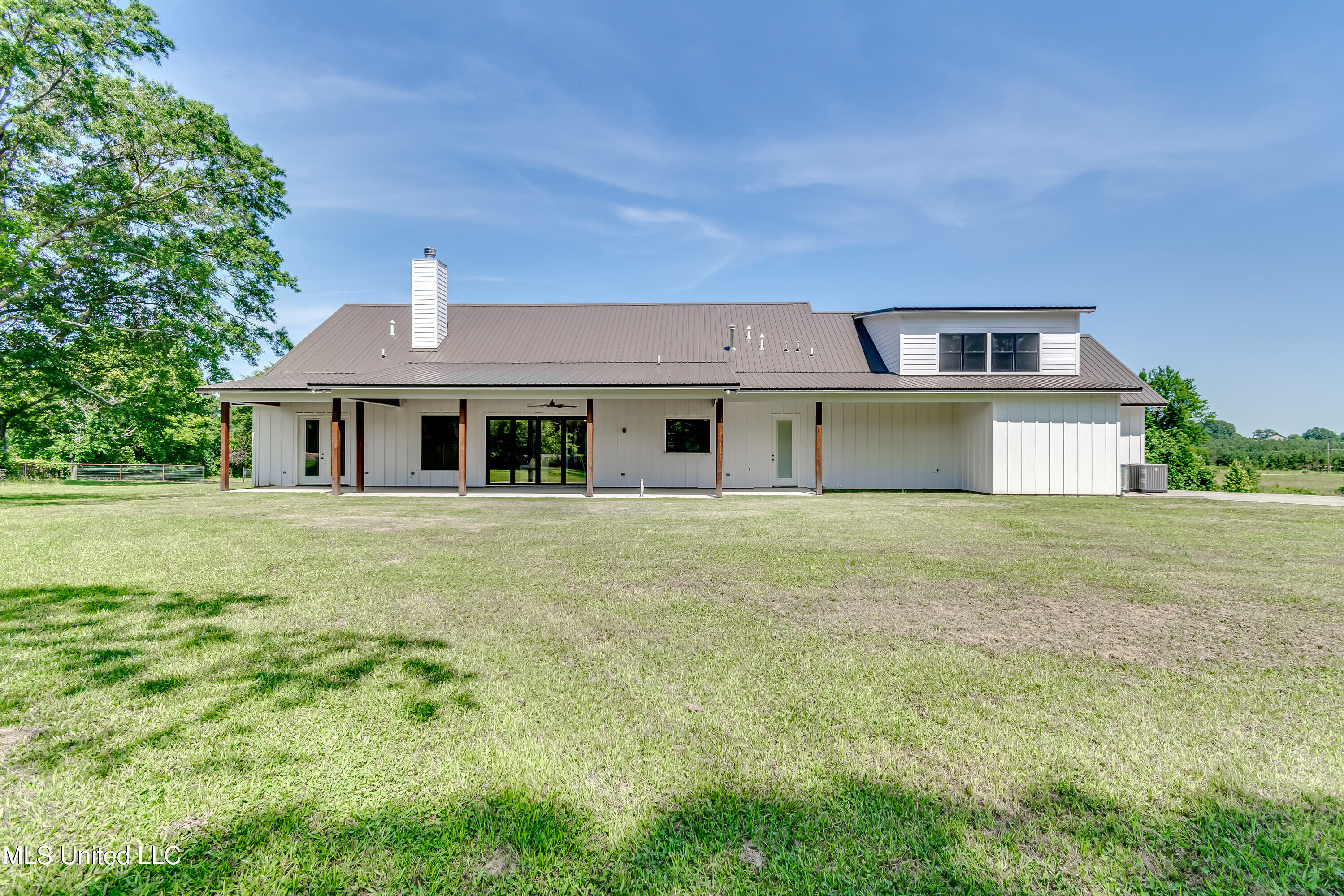 Flora, Mississippi 39071, United States, 4 Bedrooms Bedrooms, ,5 BathroomsBathrooms,Residential,Active,137267