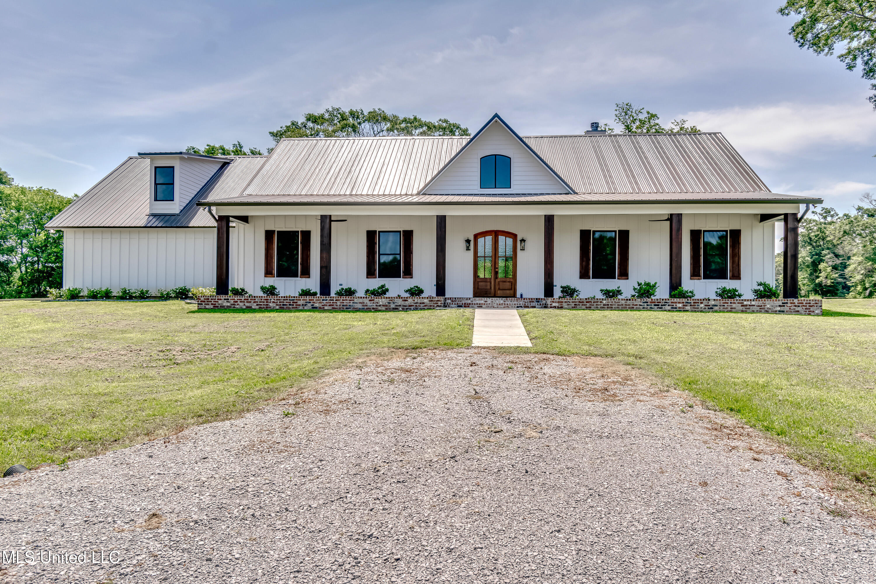 106 Horseshoe Lane, Flora, Mississippi image 1