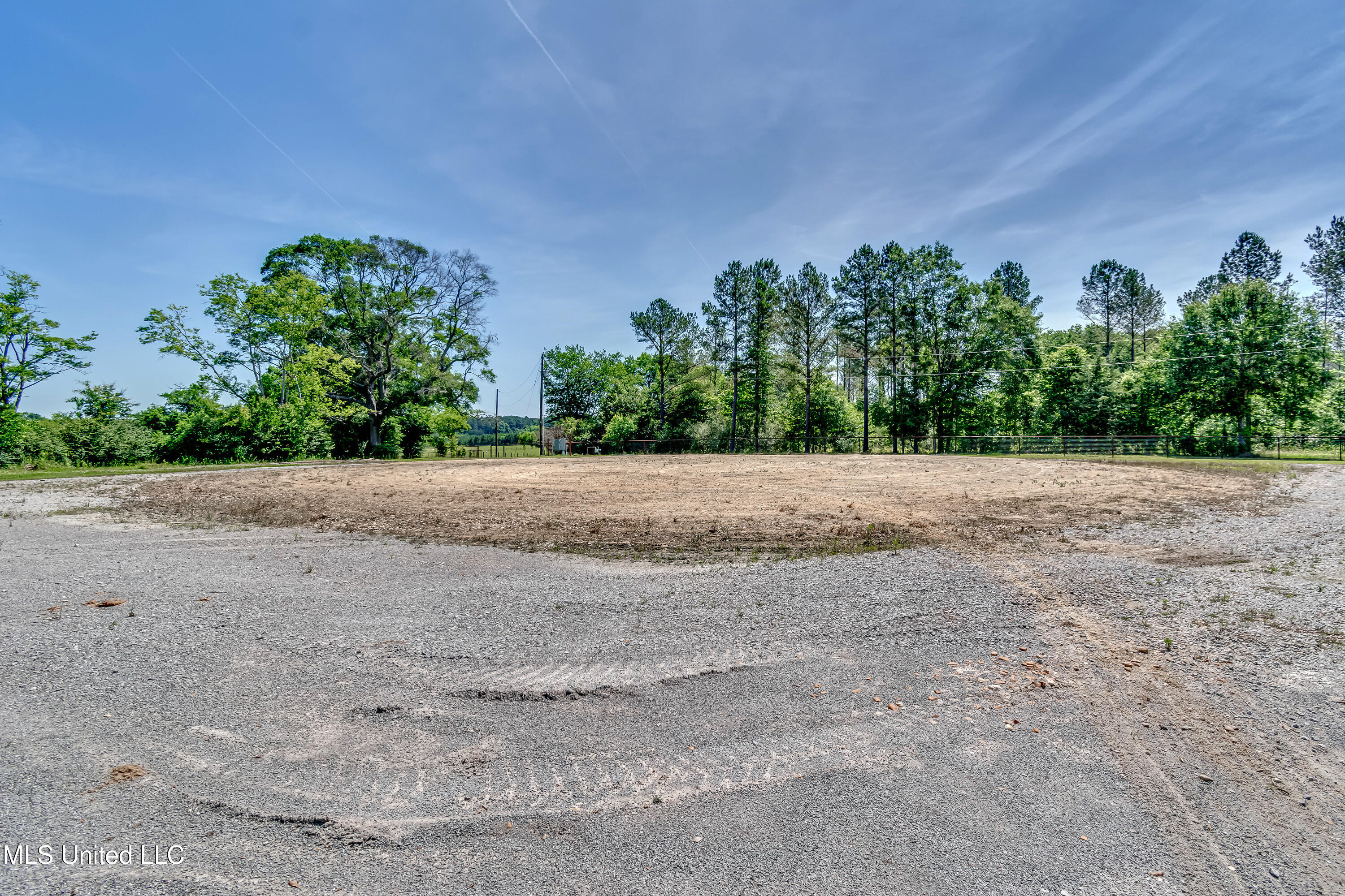 Flora, Mississippi 39071, United States, 4 Bedrooms Bedrooms, ,5 BathroomsBathrooms,Residential,Active,137267