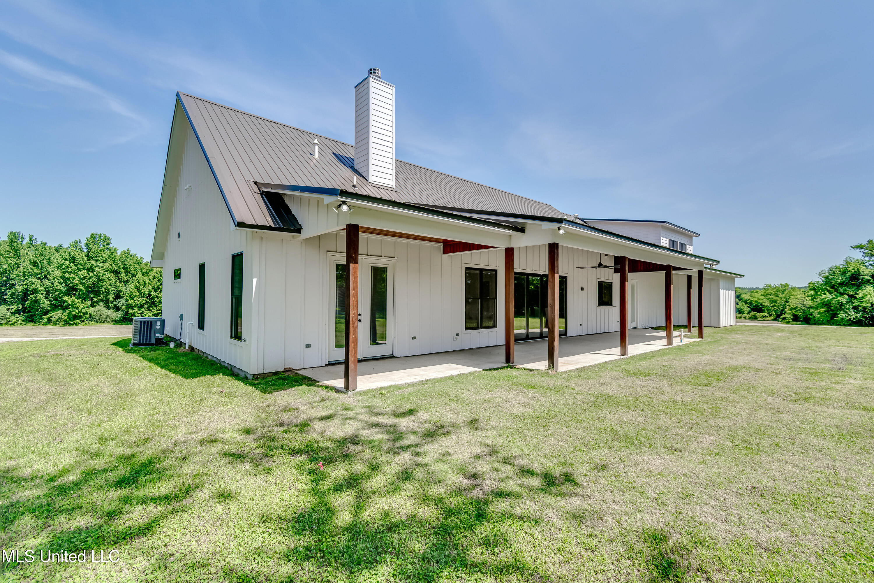 Flora, Mississippi 39071, United States, 4 Bedrooms Bedrooms, ,5 BathroomsBathrooms,Residential,Active,137267