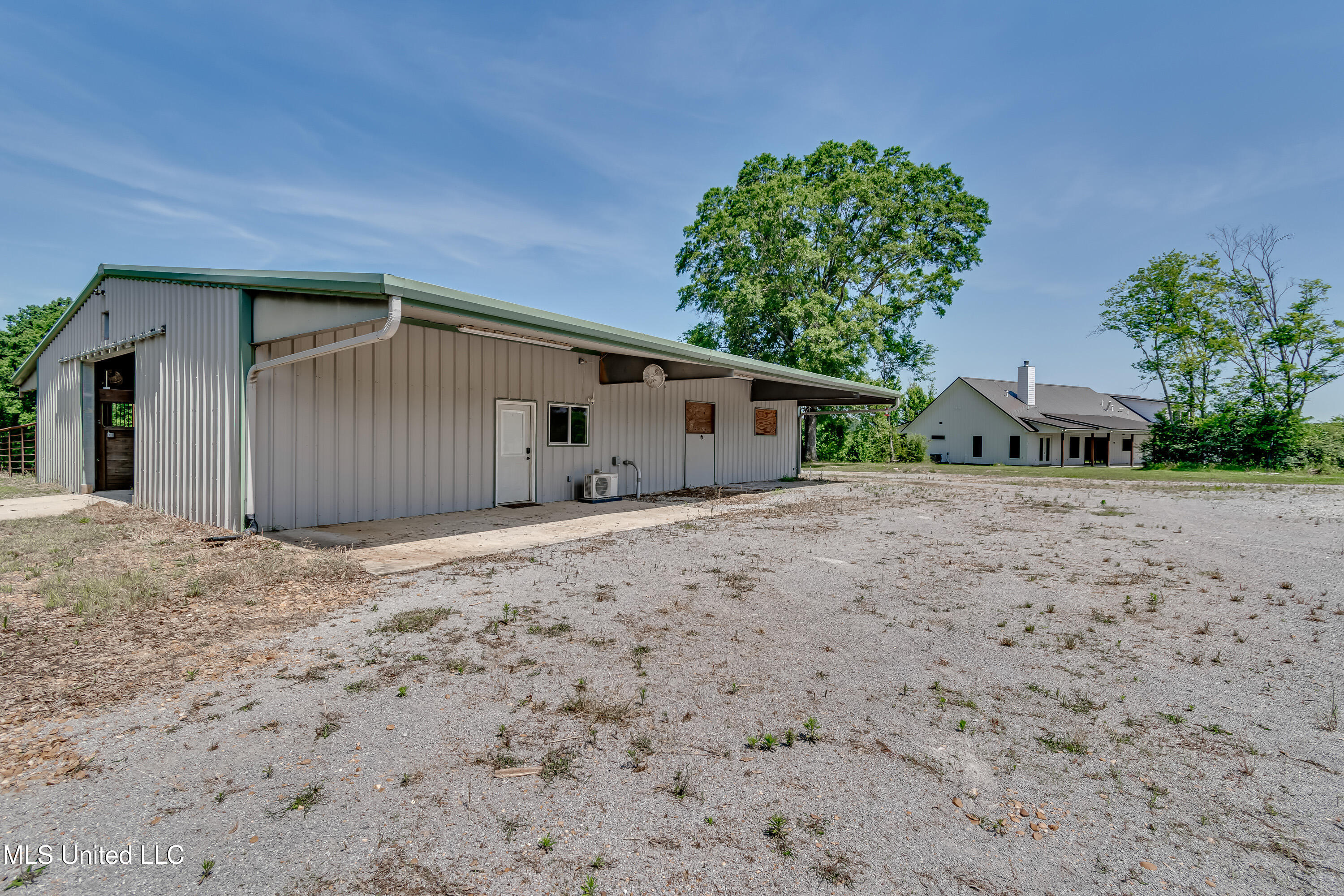 Flora, Mississippi 39071, United States, 4 Bedrooms Bedrooms, ,5 BathroomsBathrooms,Residential,Active,137267