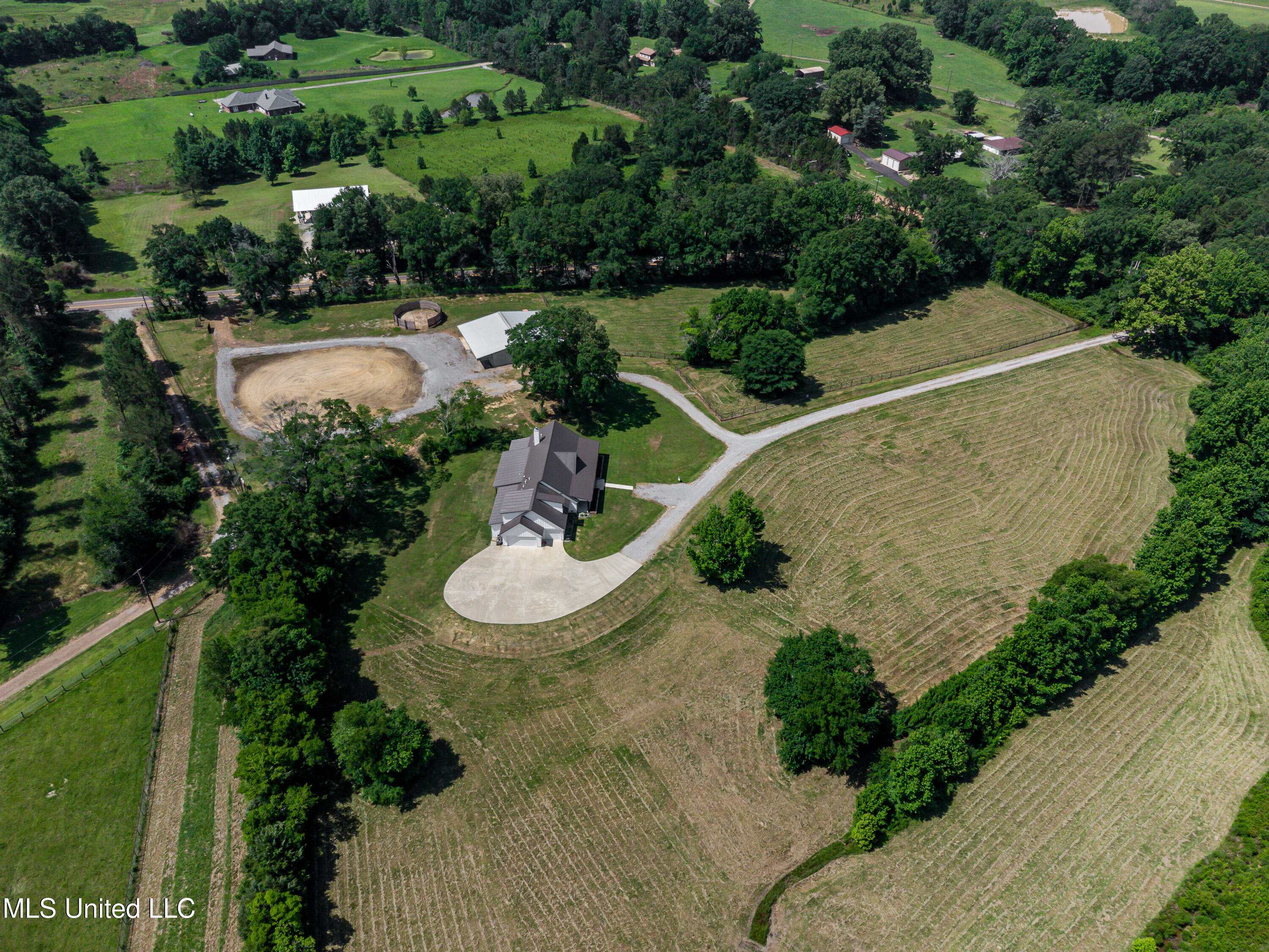 Flora, Mississippi 39071, United States, 4 Bedrooms Bedrooms, ,5 BathroomsBathrooms,Residential,Active,137267