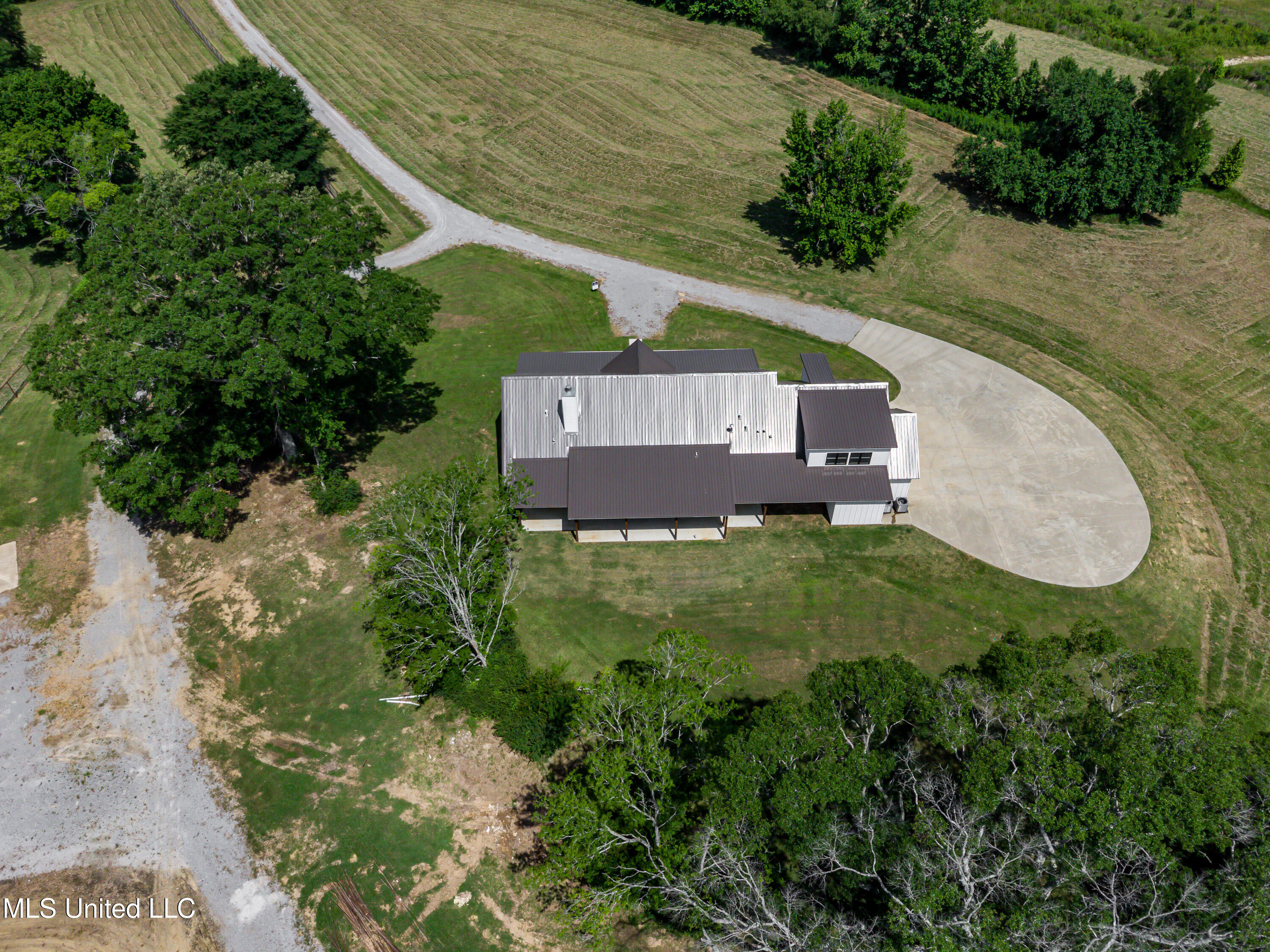 Flora, Mississippi 39071, United States, 4 Bedrooms Bedrooms, ,5 BathroomsBathrooms,Residential,Active,137267