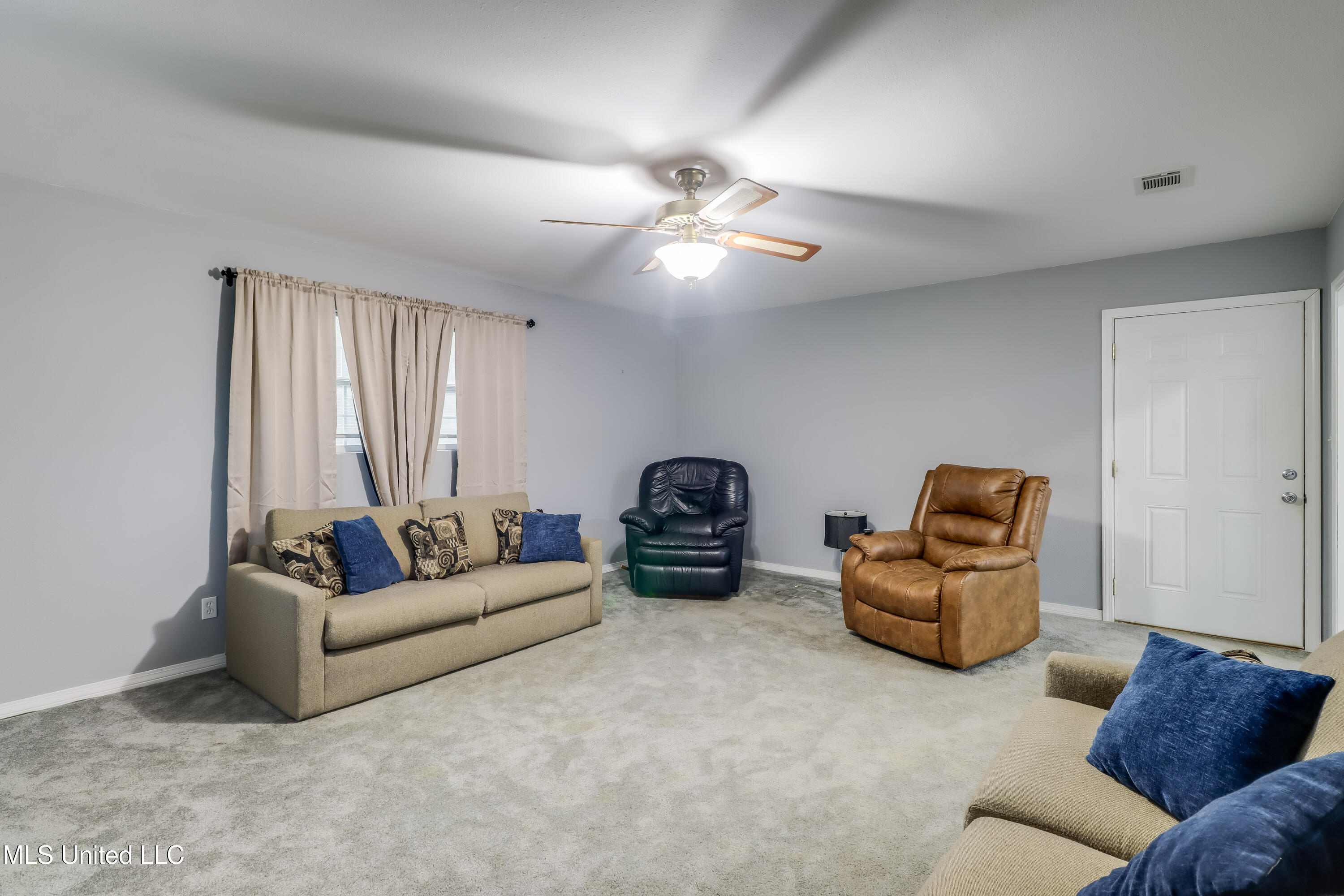 364 Reynoir Street, Biloxi, Mississippi image 7