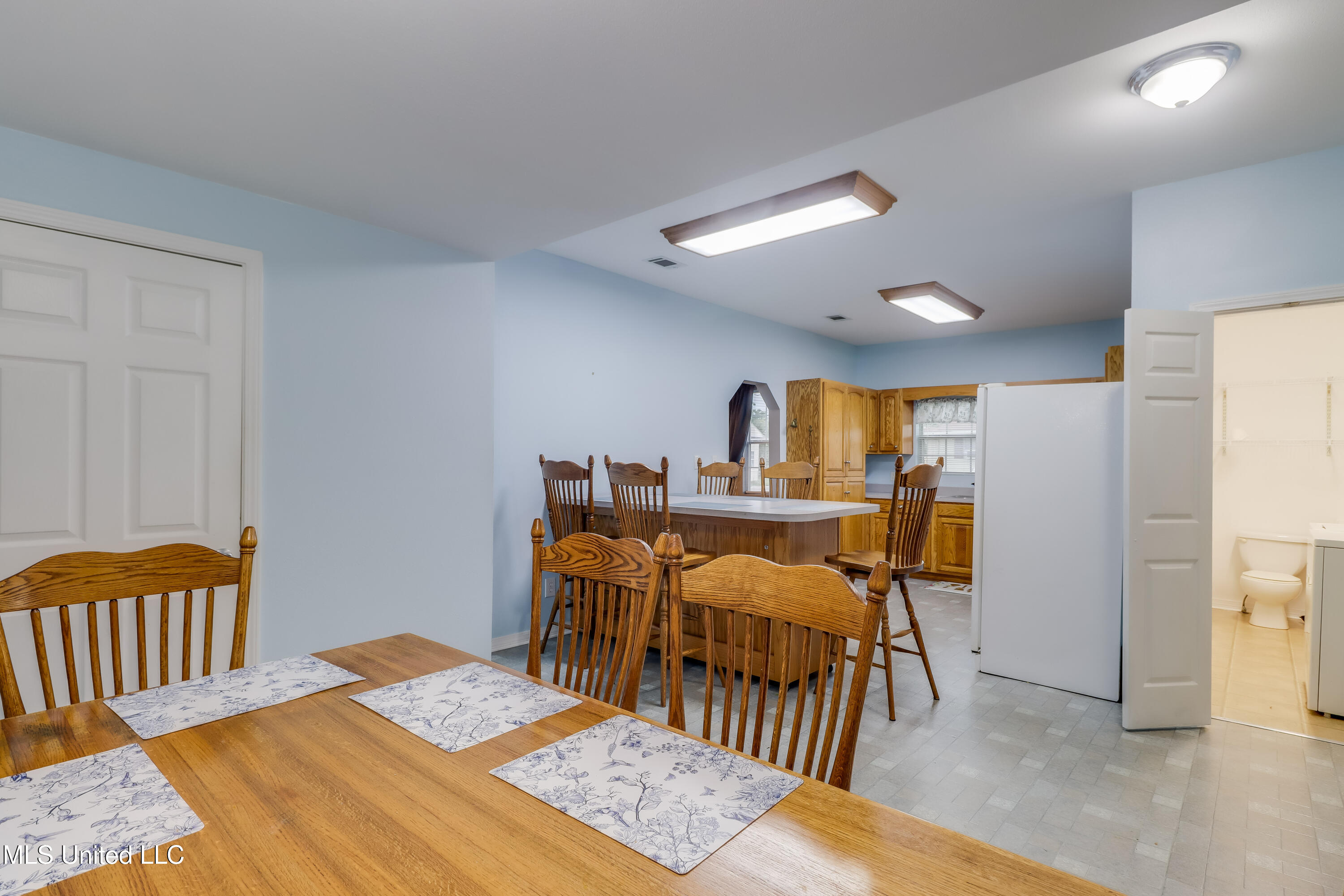 364 Reynoir Street, Biloxi, Mississippi image 13