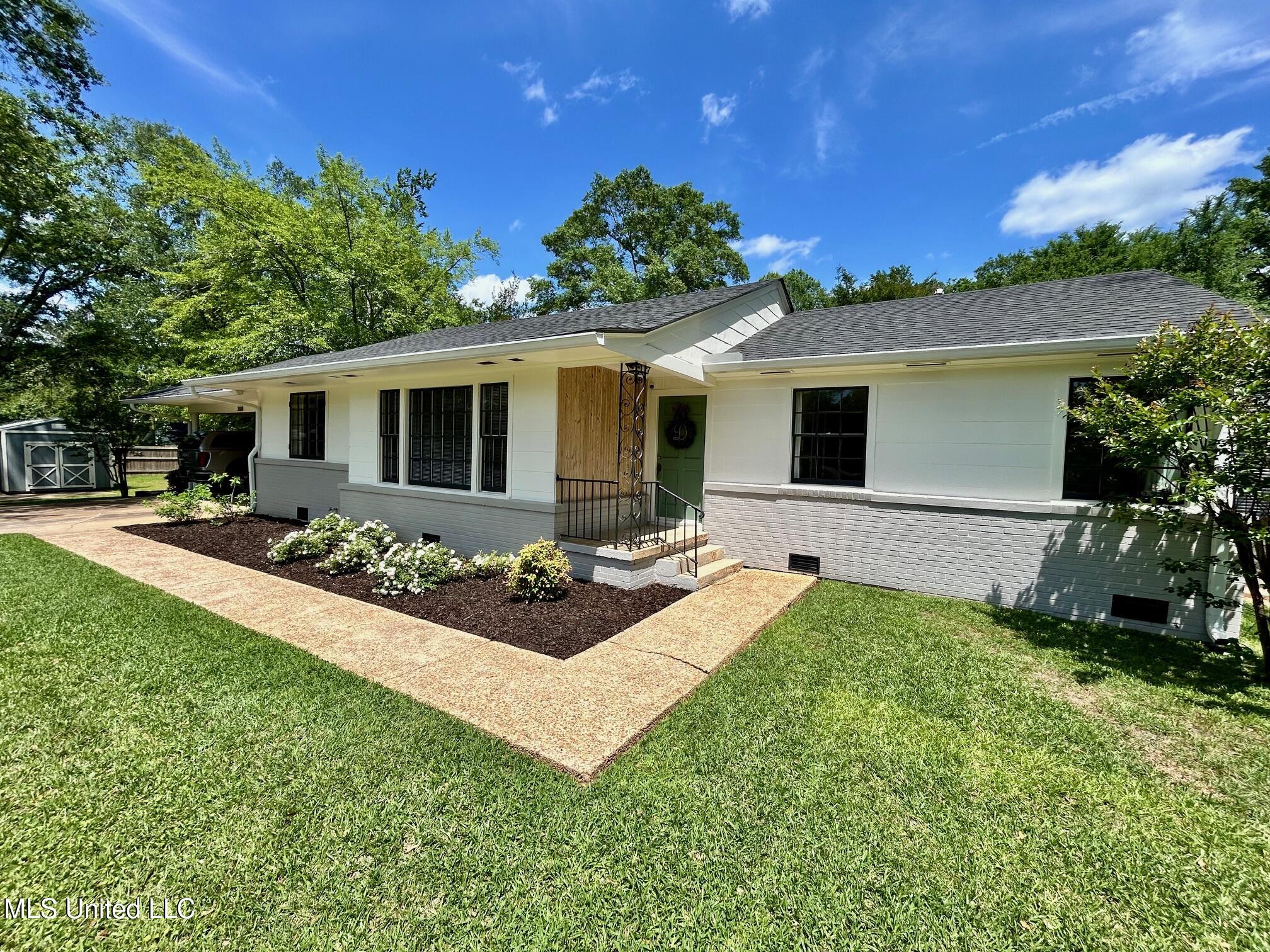 308 College Street, Carthage, Mississippi image 2