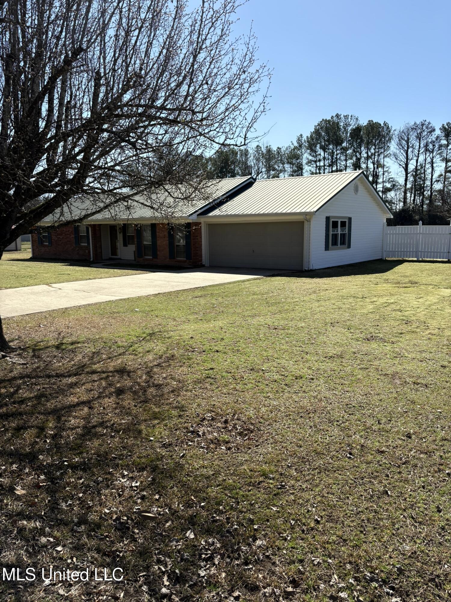 129 Tenneco Drive, Columbus, Mississippi image 5