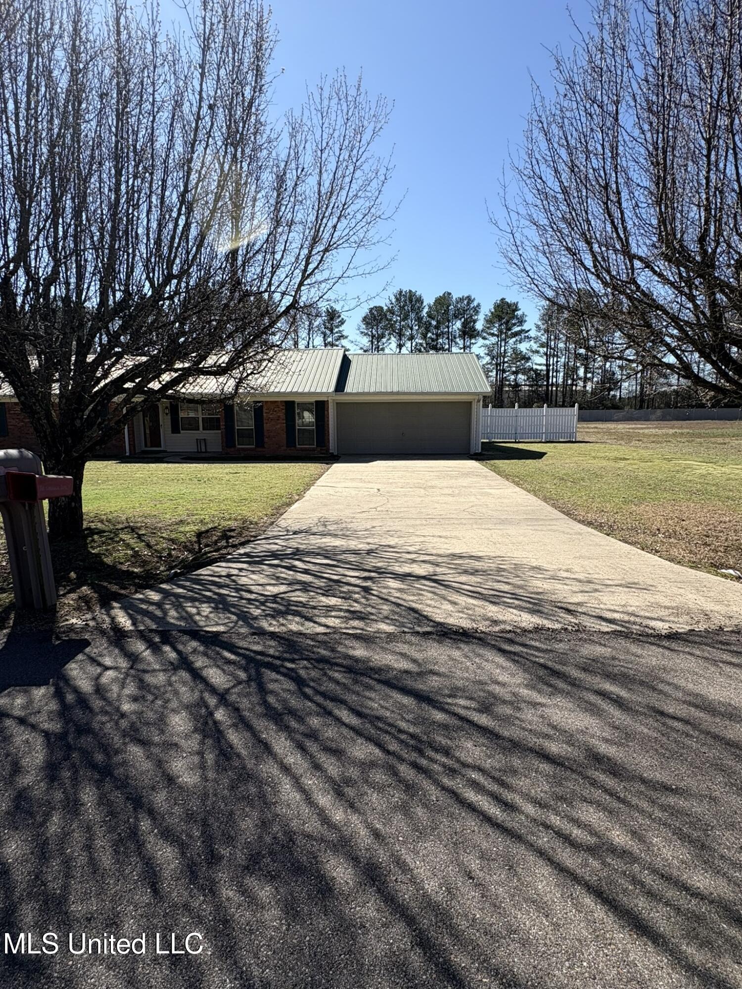 129 Tenneco Drive, Columbus, Mississippi image 2