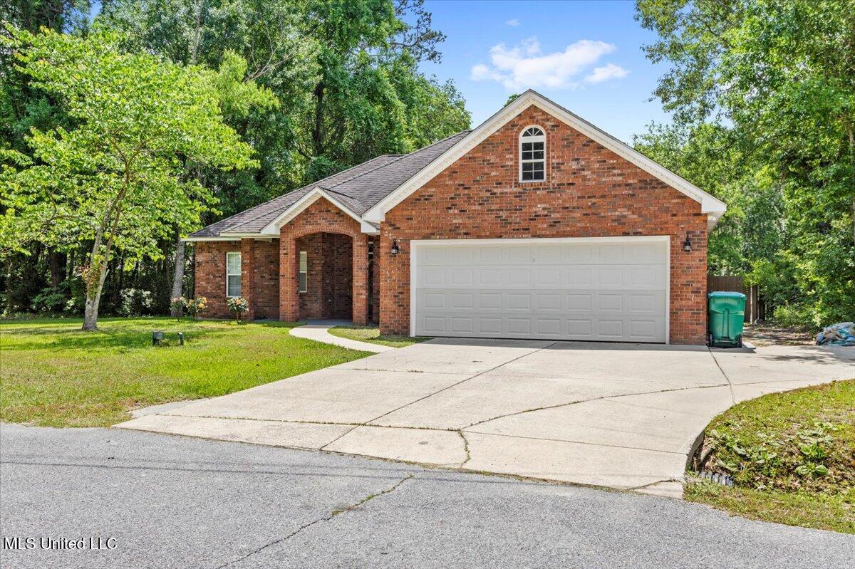 2921 Pike Cove, Gautier, Mississippi image 4