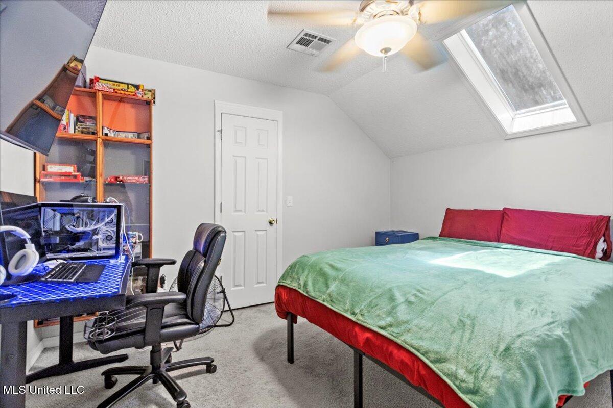 2921 Pike Cove, Gautier, Mississippi image 32