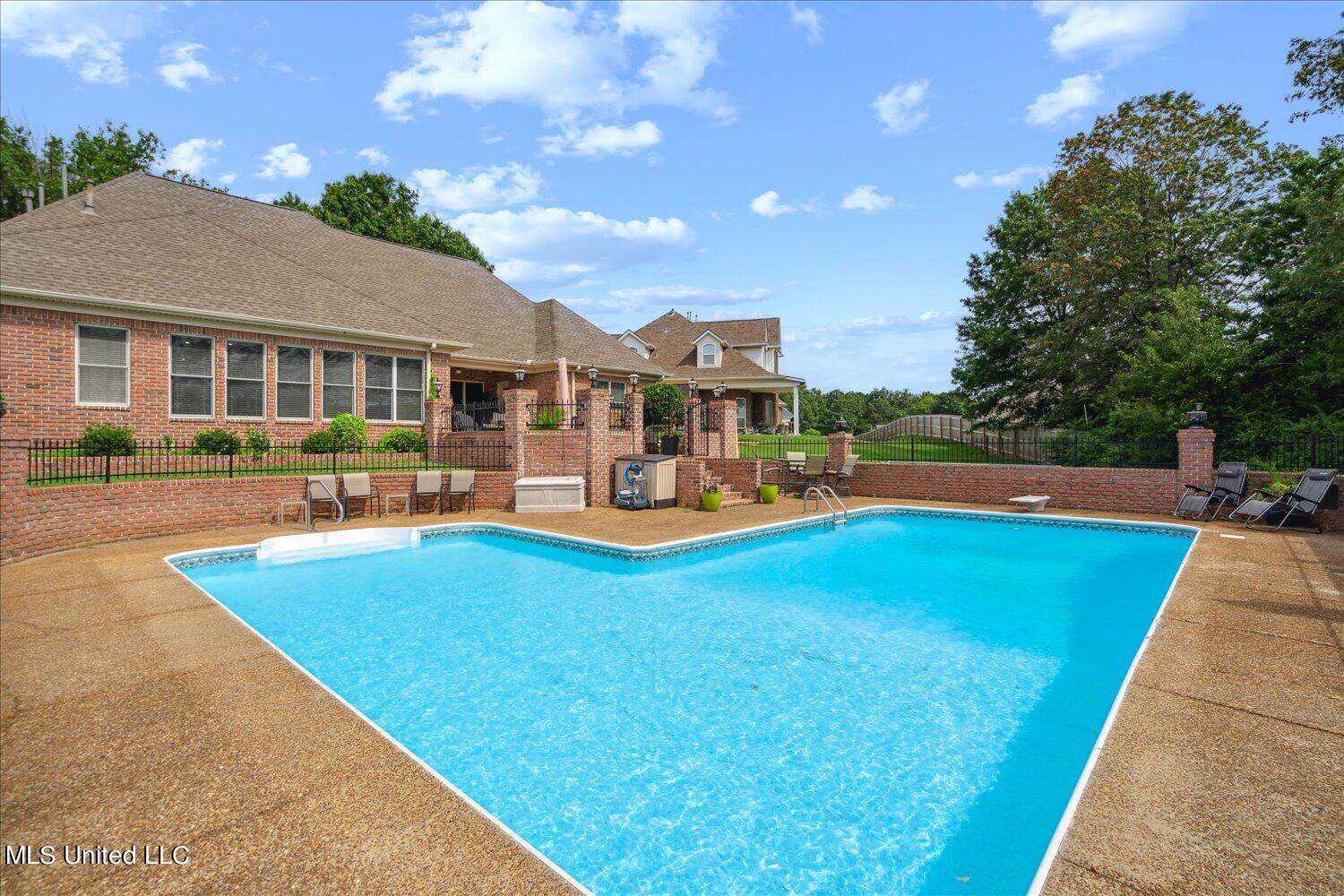 6702 Indigo Lake Drive, Olive Branch, Mississippi image 31