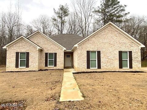 Homes For Sale - 1930 Smart Road<br/> Panola County, Como, MS 38619