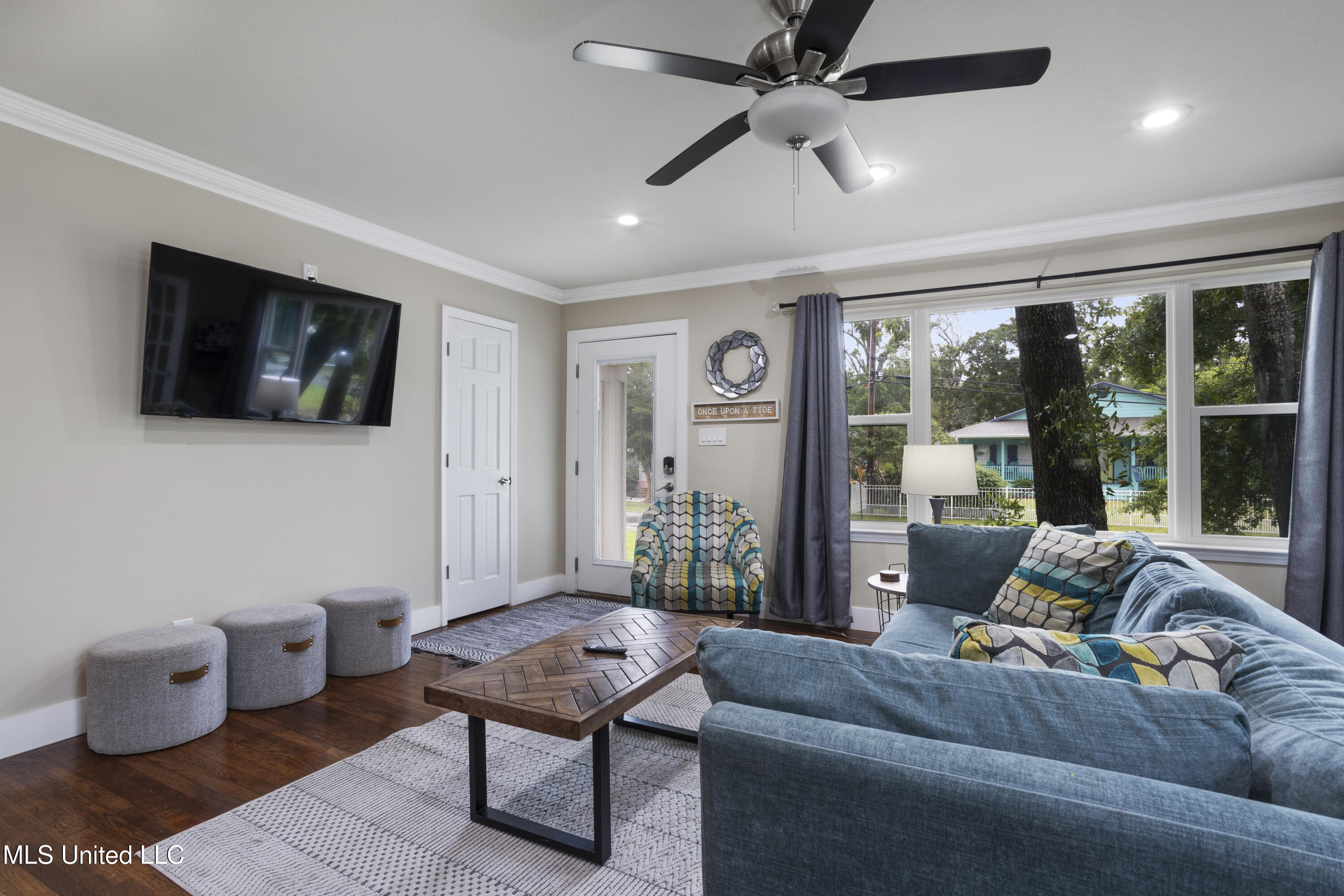 102 S Island View Avenue, Long Beach, Mississippi image 4