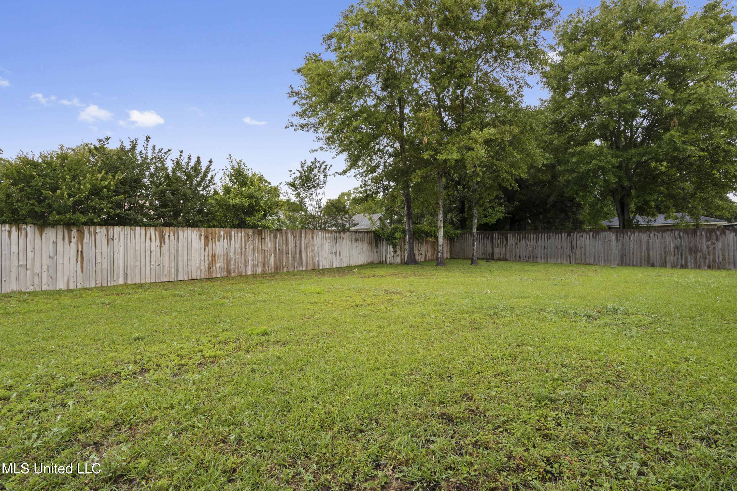 102 S Island View Avenue, Long Beach, Mississippi image 31