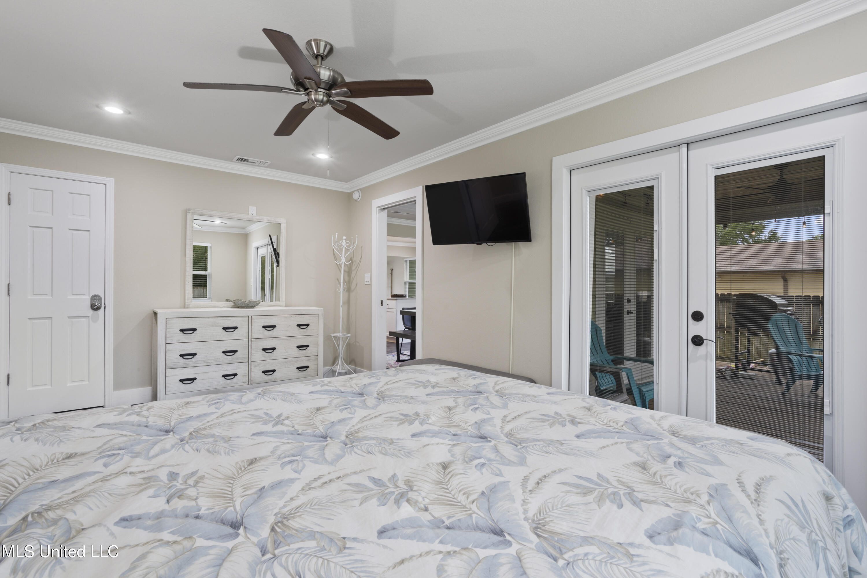 102 S Island View Avenue, Long Beach, Mississippi image 21