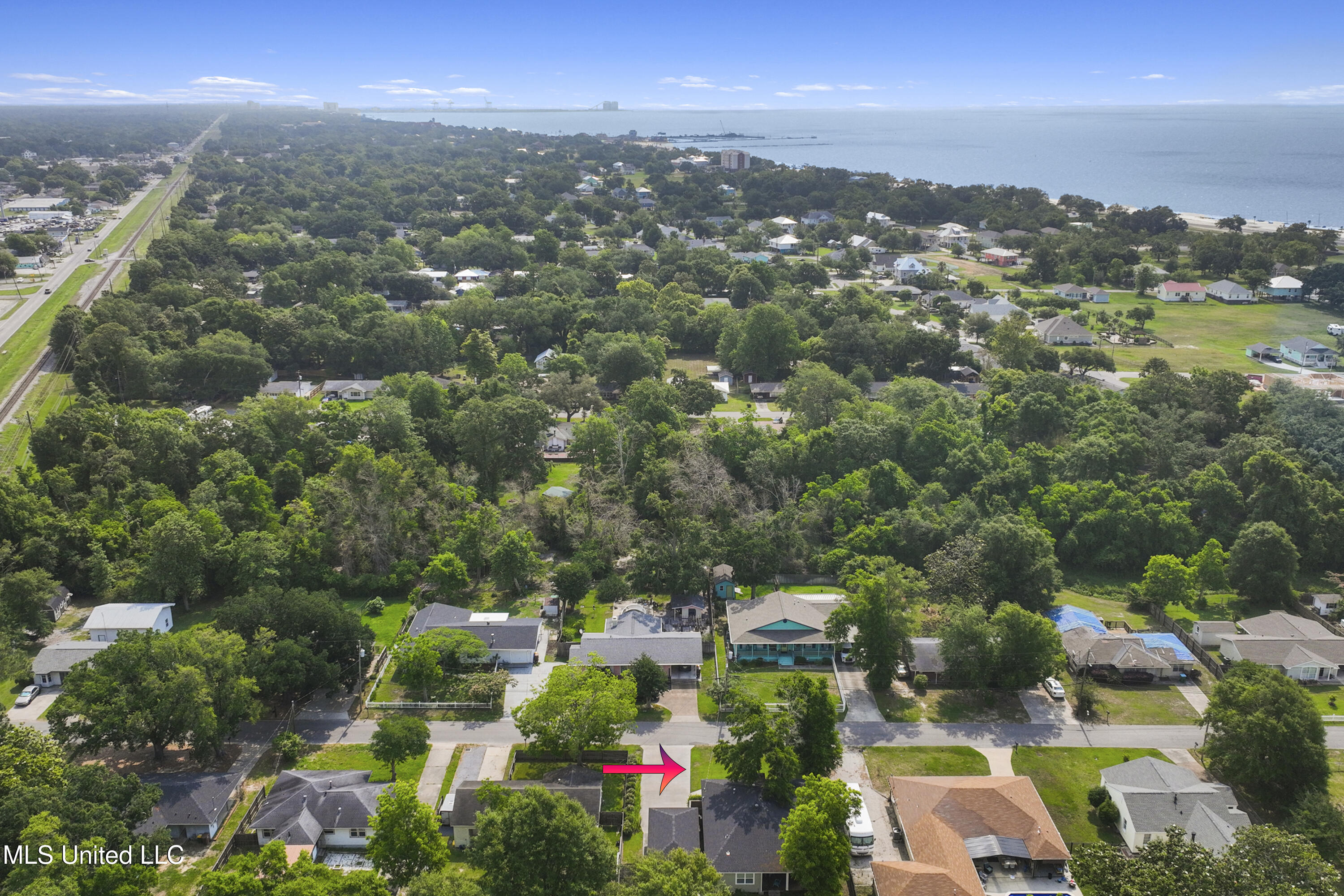 102 S Island View Avenue, Long Beach, Mississippi image 35