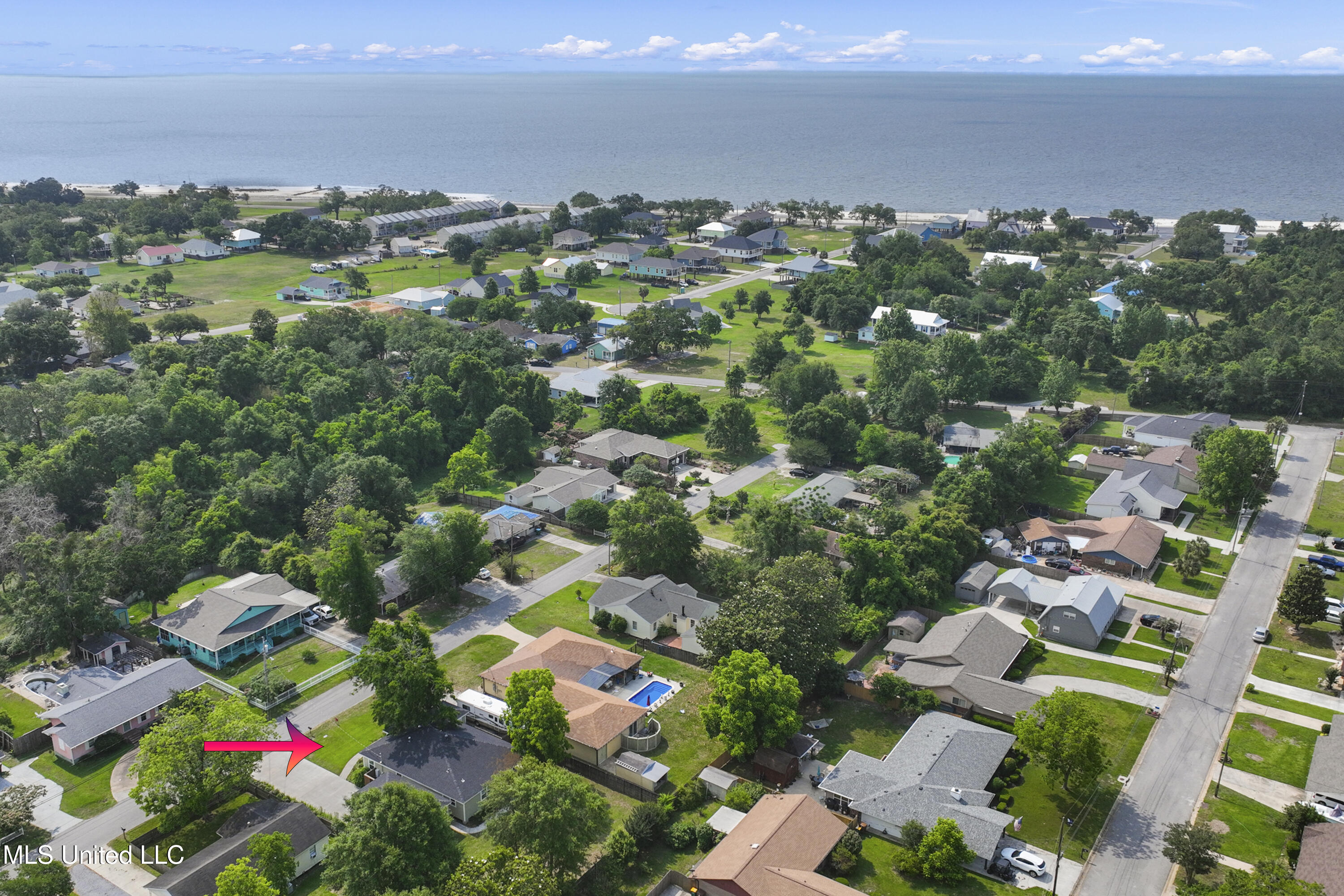102 S Island View Avenue, Long Beach, Mississippi image 37