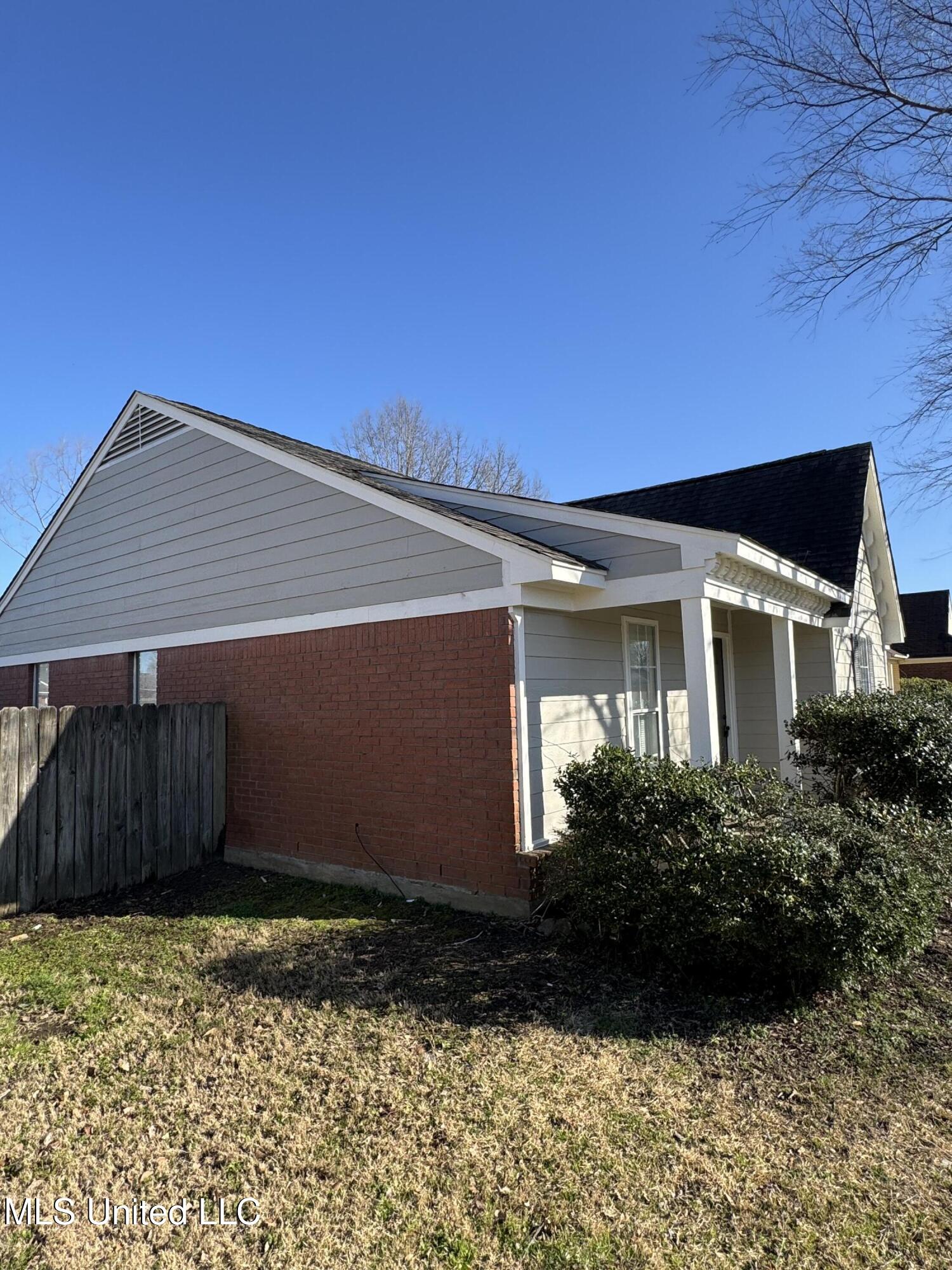 7190 Dunbarton Drive, Horn Lake, Mississippi image 4