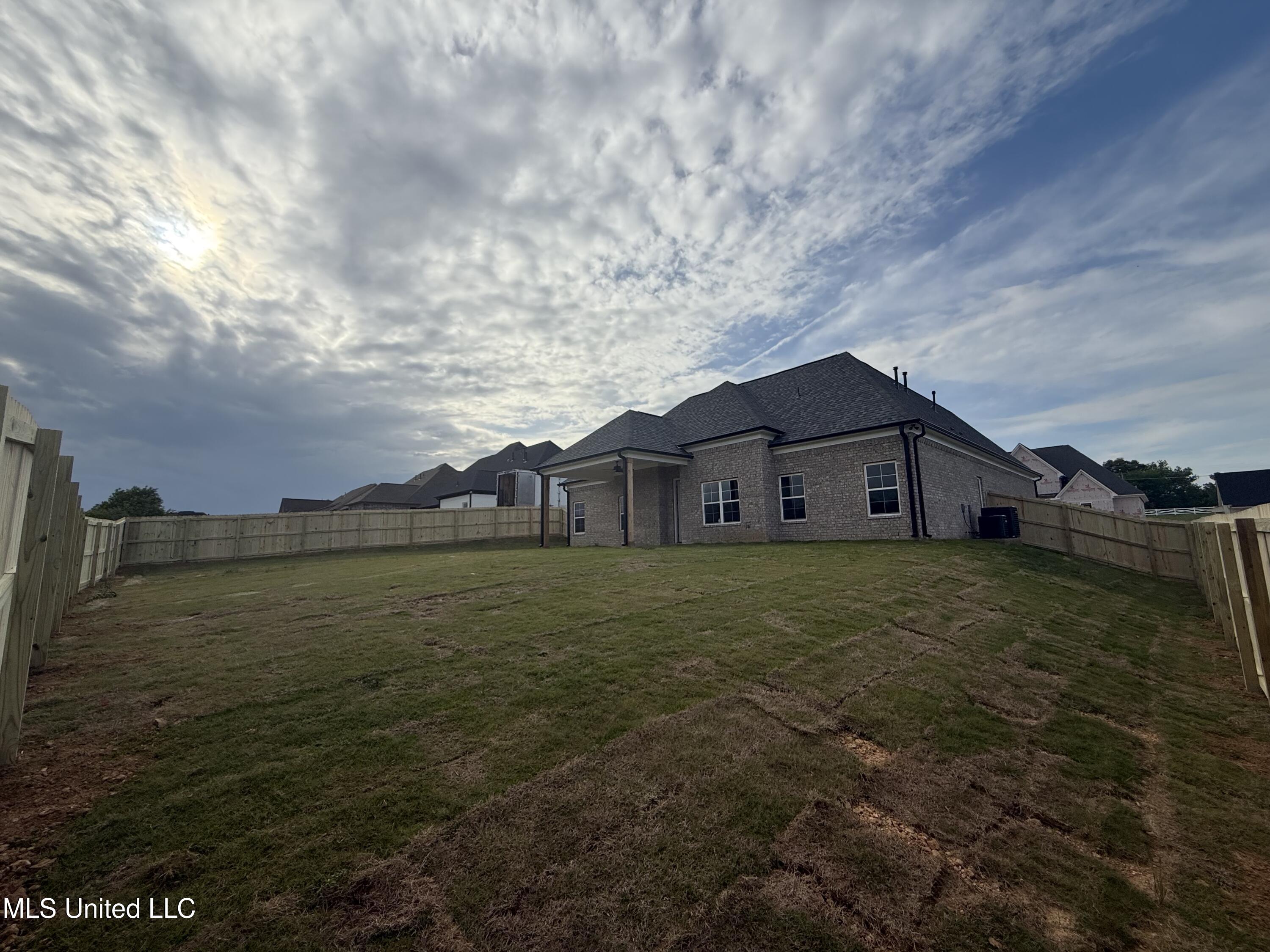 2519 Beauvoir Dr Dr, Hernando, Mississippi image 6