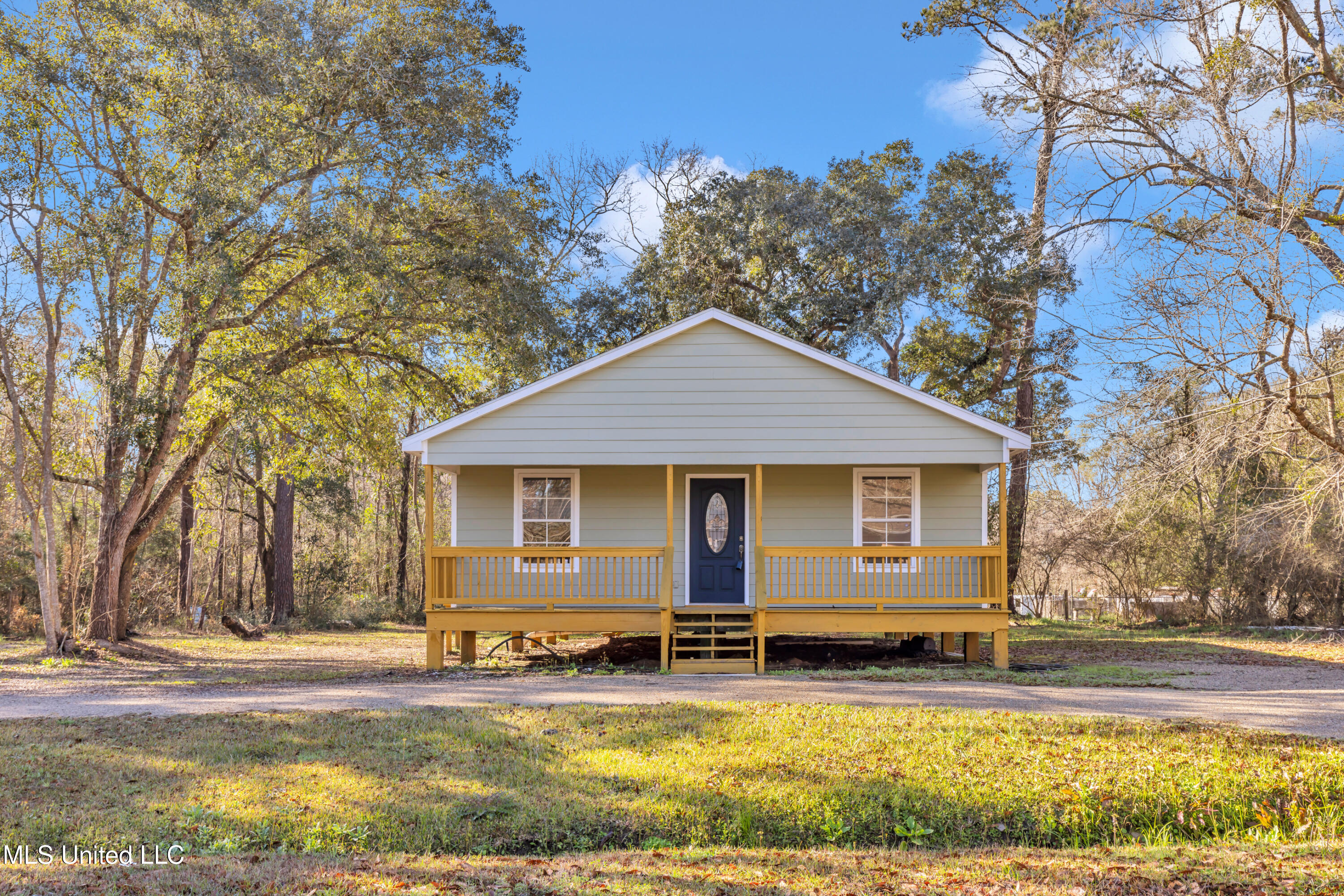 1119 Edna Street, Waveland, Mississippi image 1