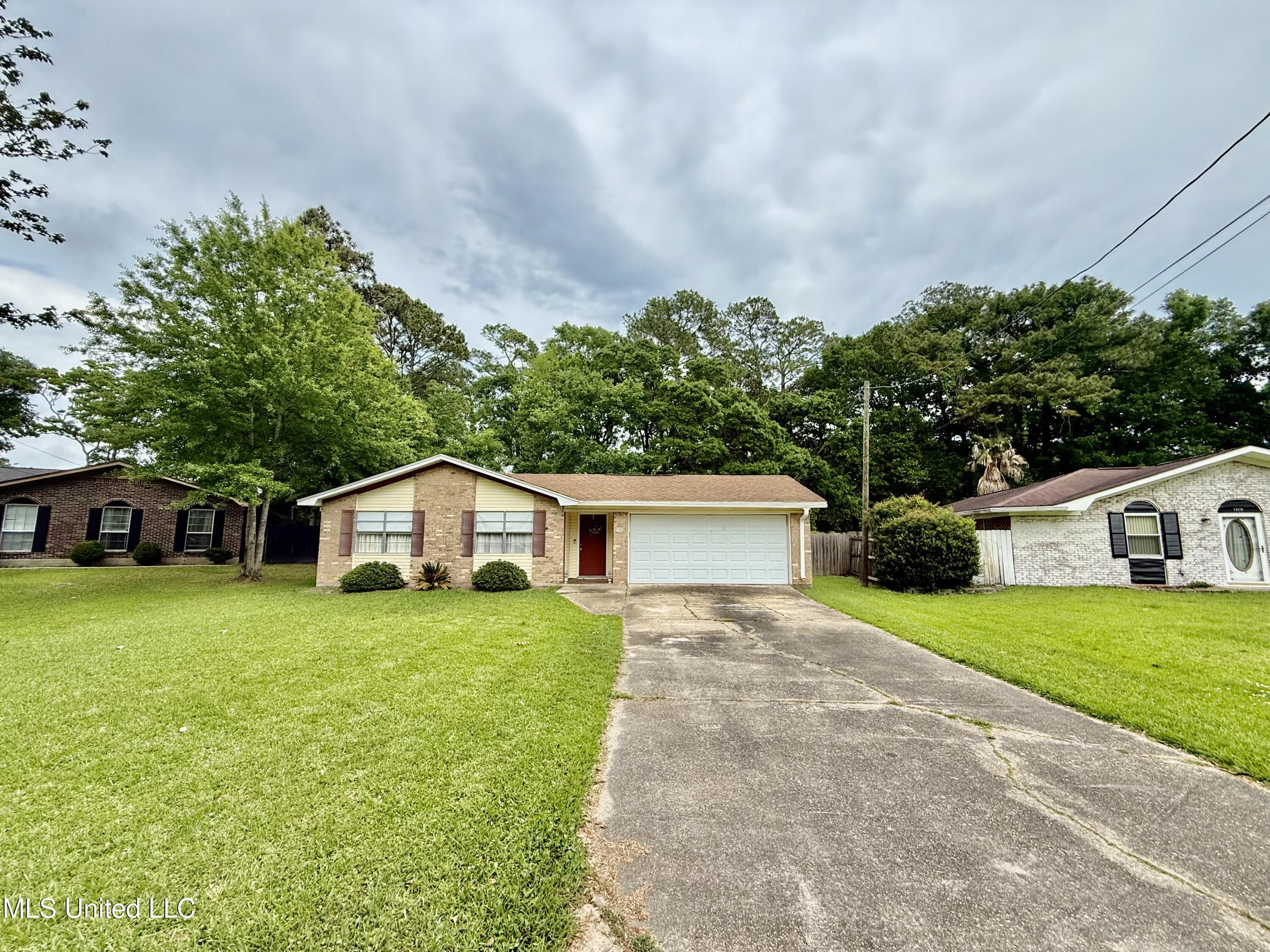 1806 Pat Drive, Gautier, Mississippi image 1