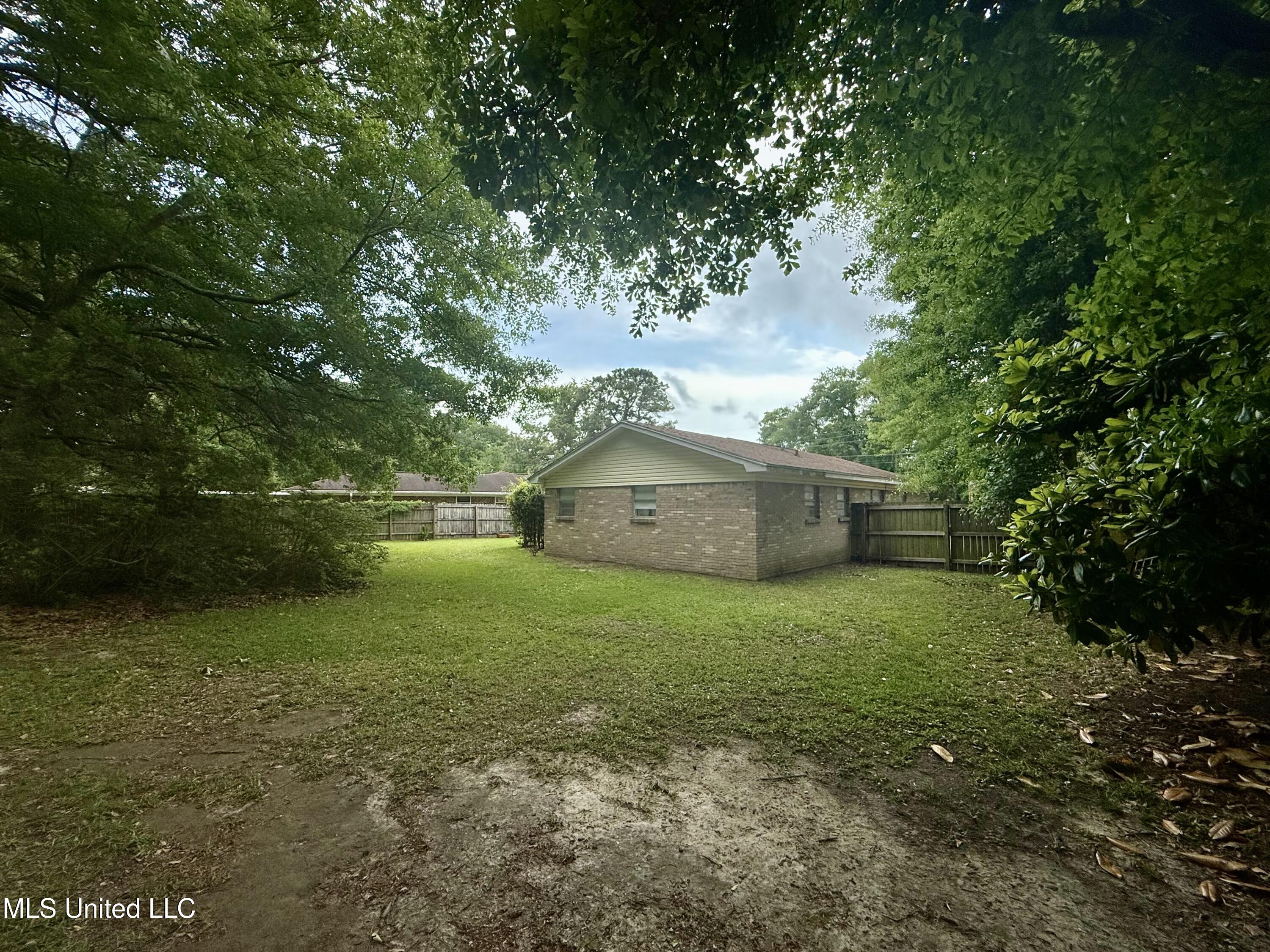 1806 Pat Drive, Gautier, Mississippi image 17