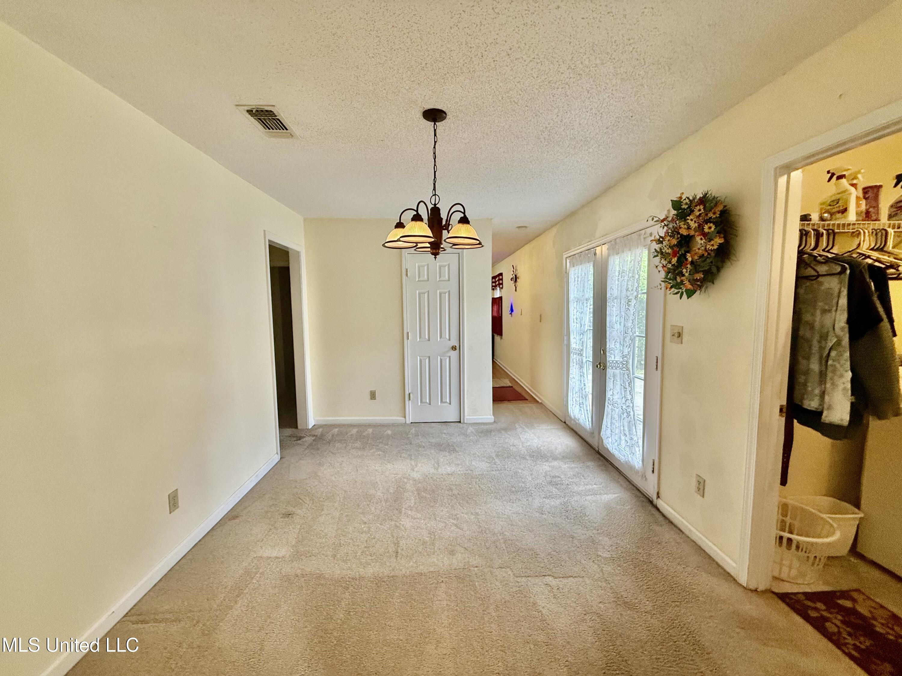 1806 Pat Drive, Gautier, Mississippi image 4