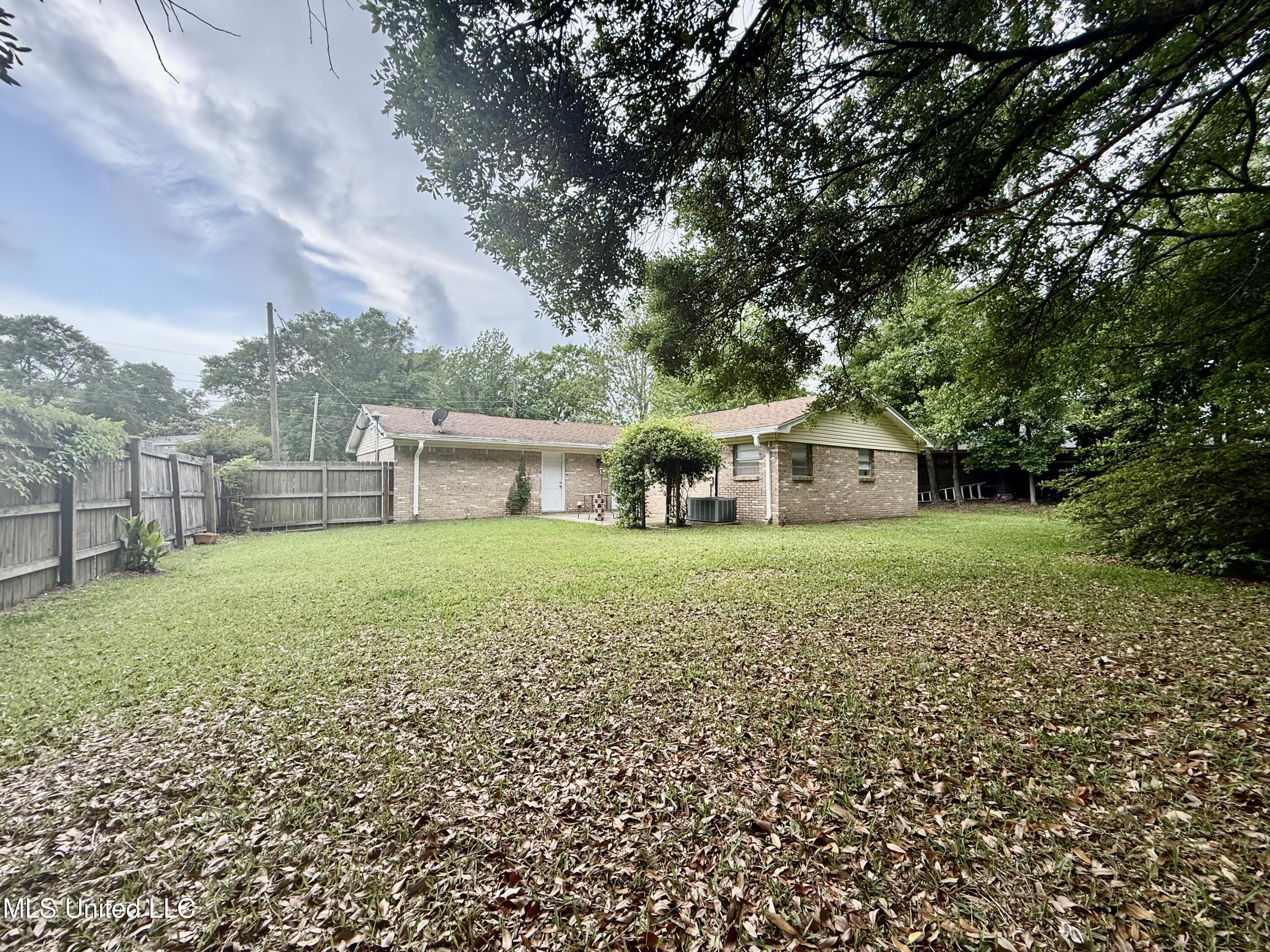 1806 Pat Drive, Gautier, Mississippi image 18