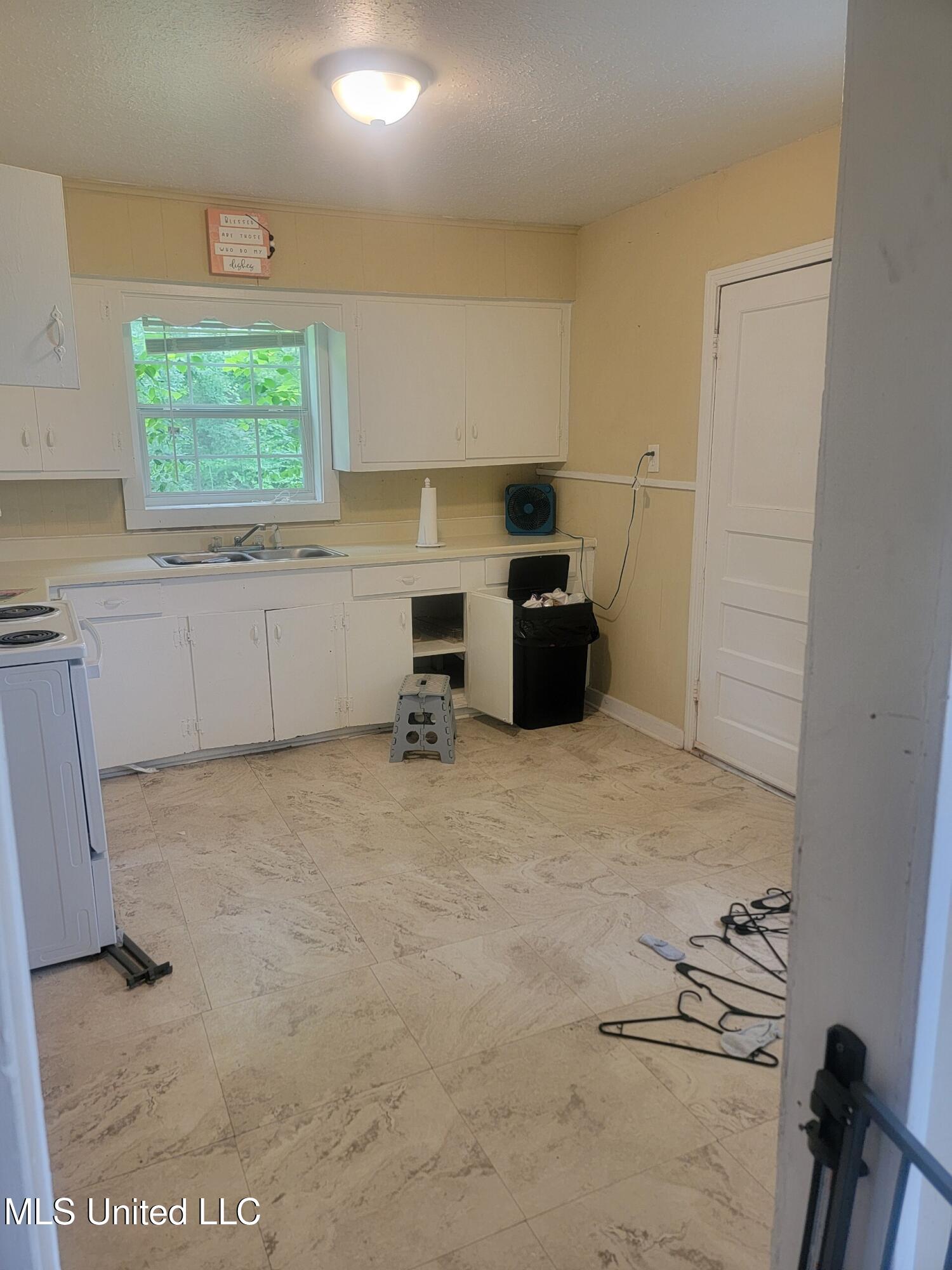 759 Charles Street, Pearl, Mississippi image 3