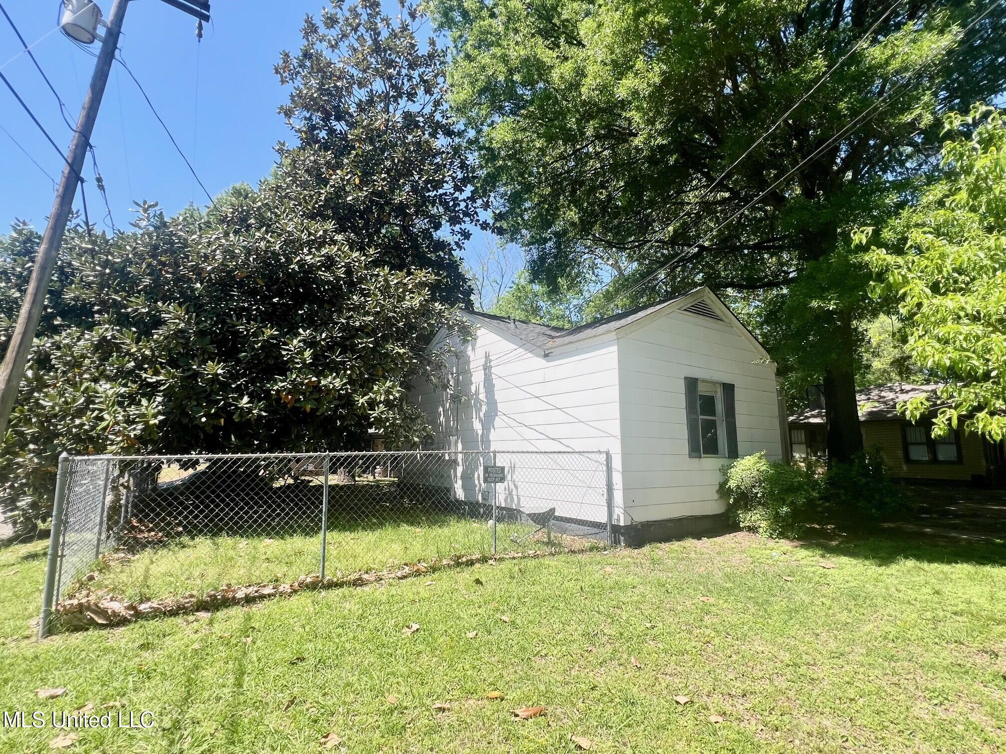 518 S Bayou Avenue, Cleveland, Mississippi image 2