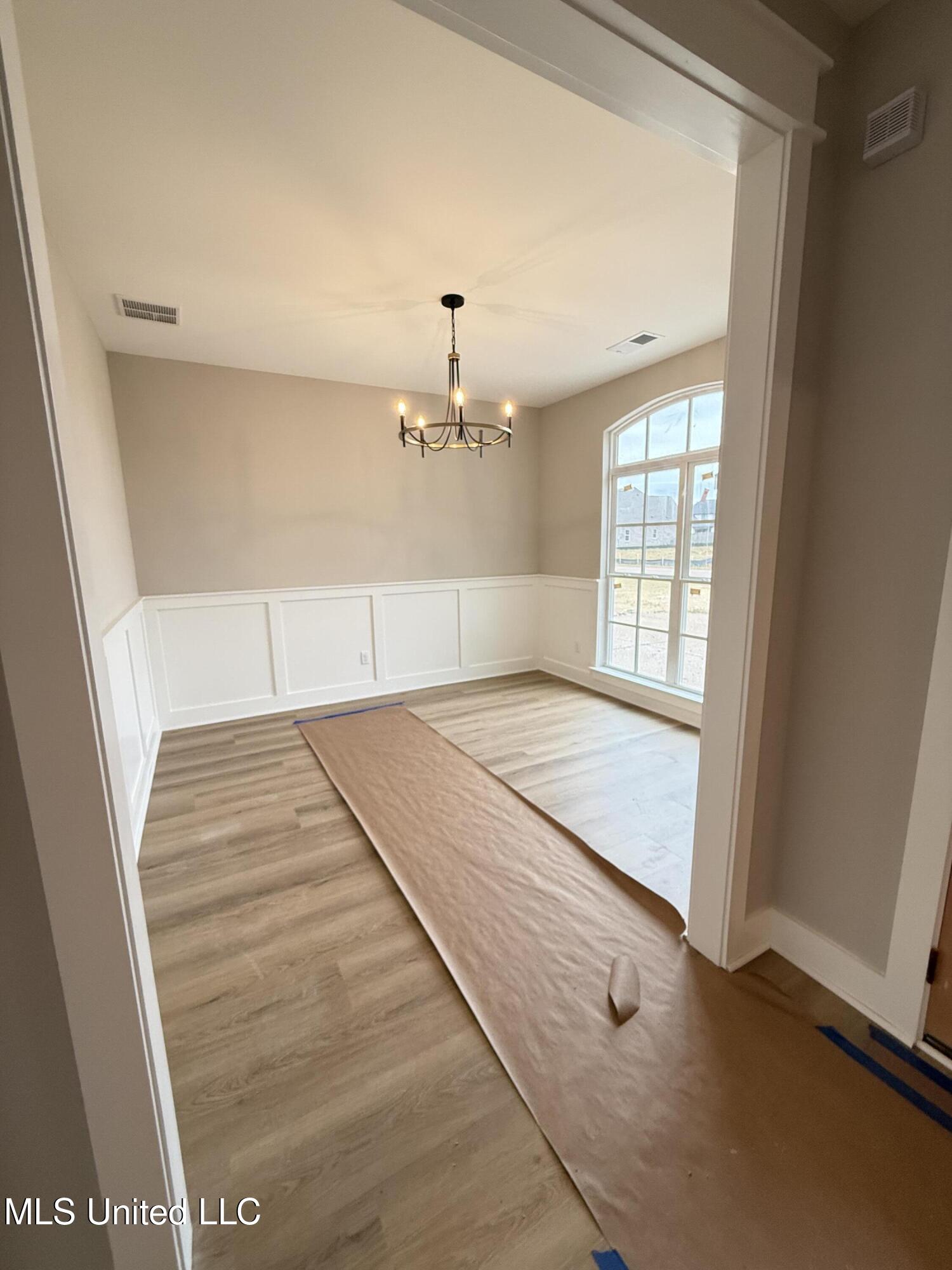 4263 S Bolivar Trail, Olive Branch, Mississippi image 3