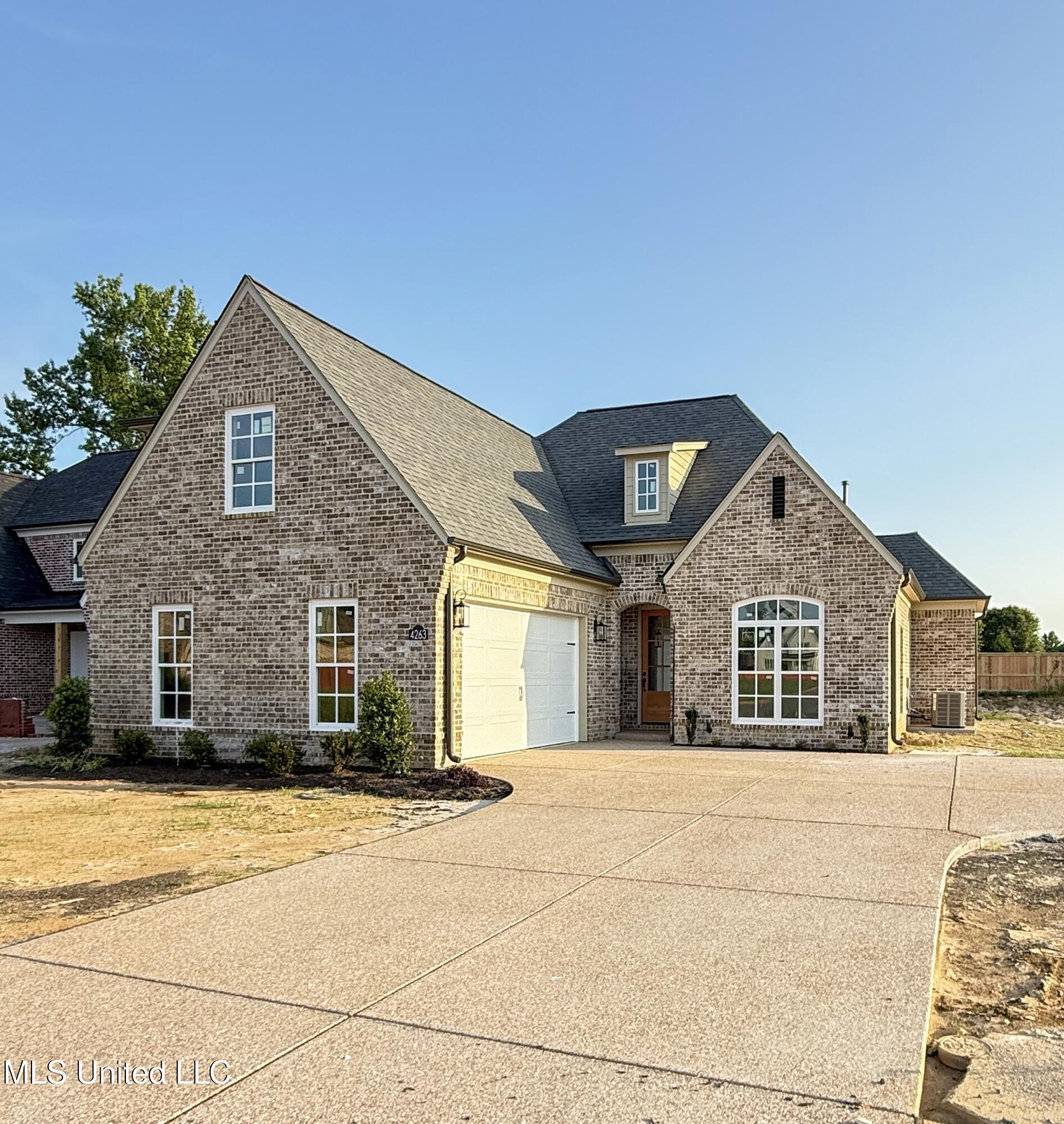 4263 S Bolivar Trail, Olive Branch, Mississippi image 2