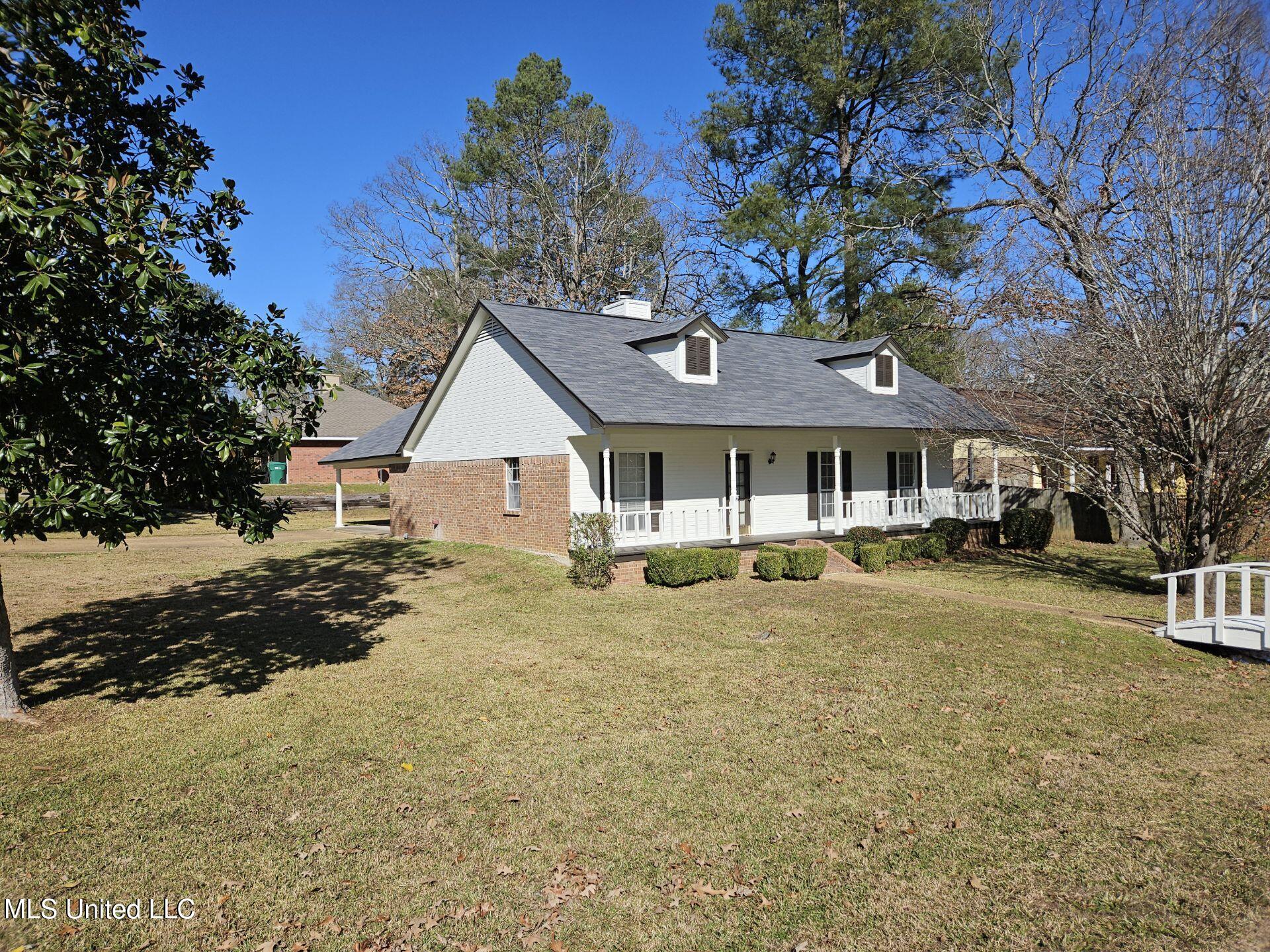 33 Brock Drive, Byram, Mississippi image 2