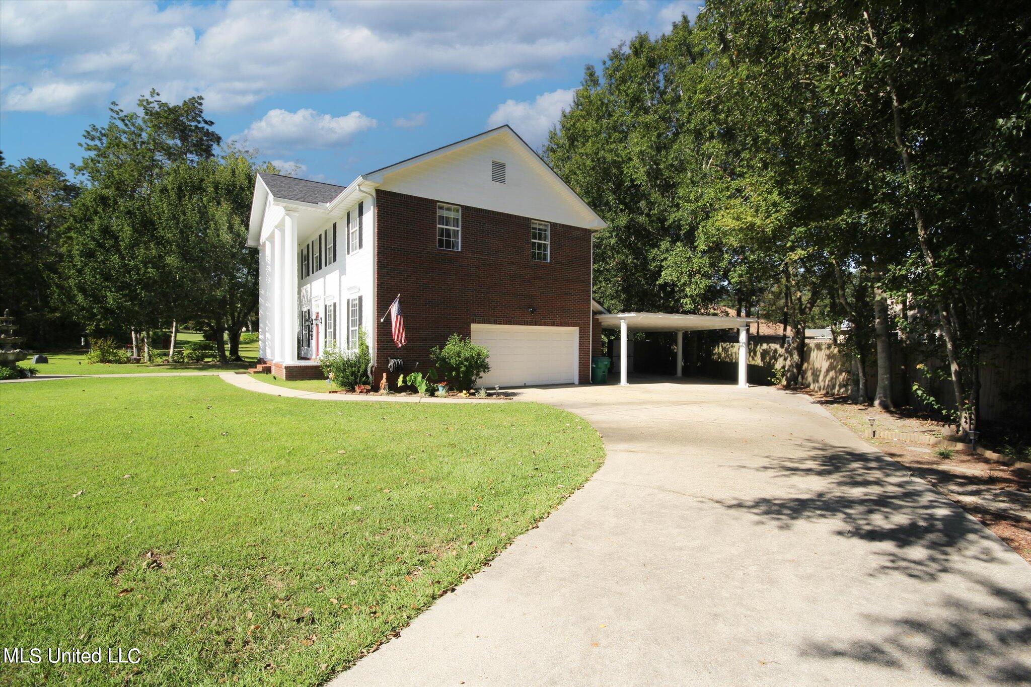 8912 Anahola Court, Diamondhead, Mississippi image 4